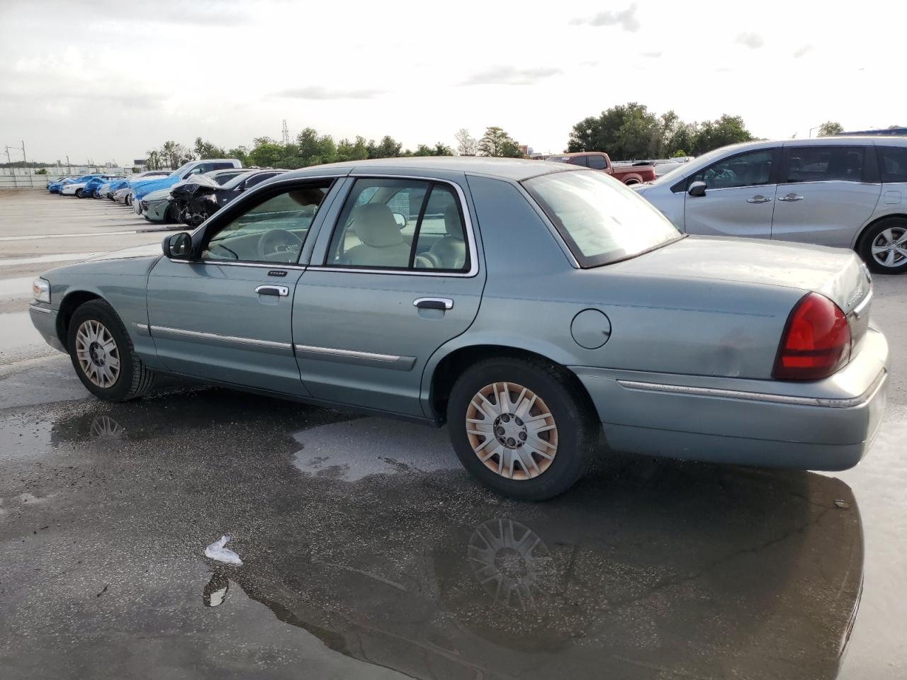 2006 Mercury Grand Marquis Gs VIN: 2MEFM74VX6X606752 Lot: 62423214