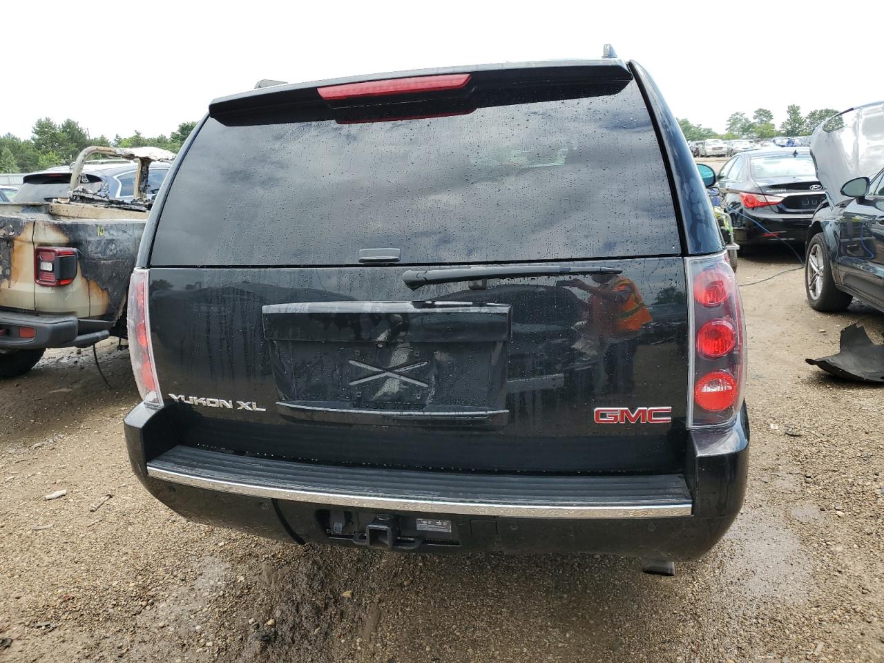 2013 GMC Yukon Xl Denali VIN: 1GKS2MEF6DR168786 Lot: 62451544