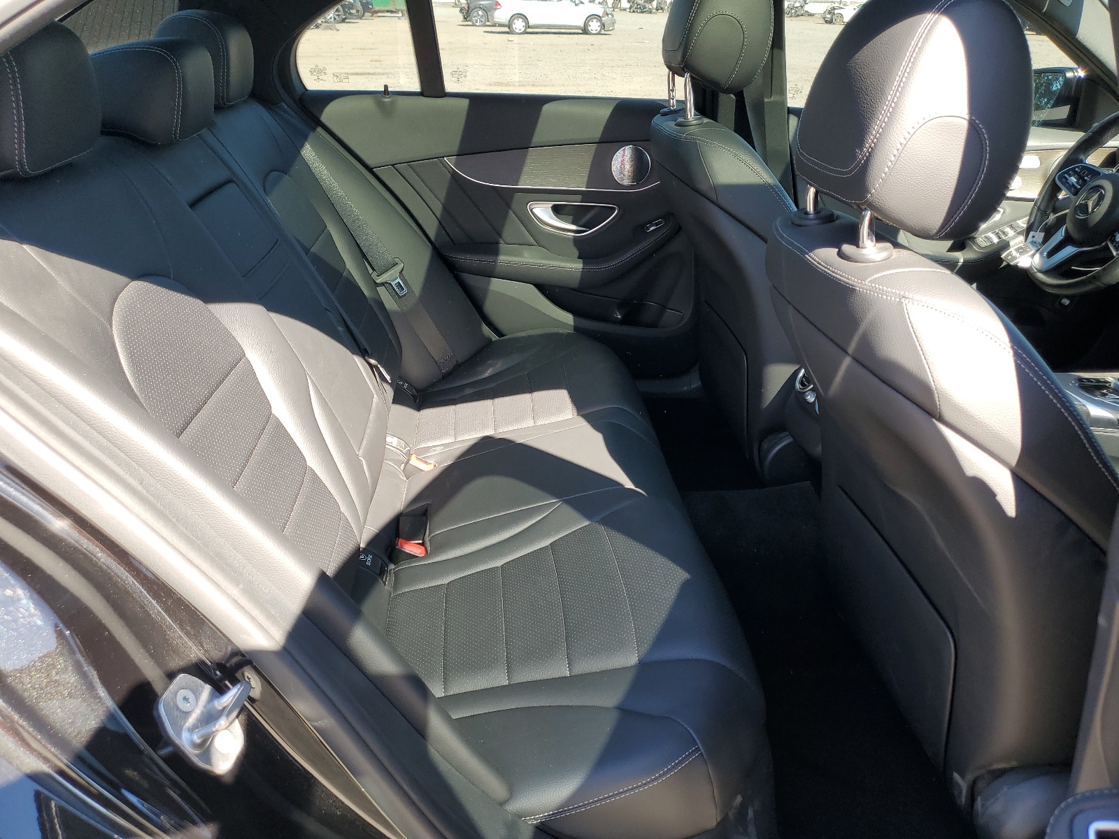 55SWF8EB6KU307290 2019 Mercedes-Benz C 300 4Matic