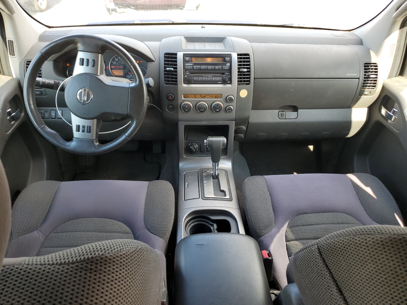 5N1AR18W46C666273 2006 Nissan Pathfinder Le