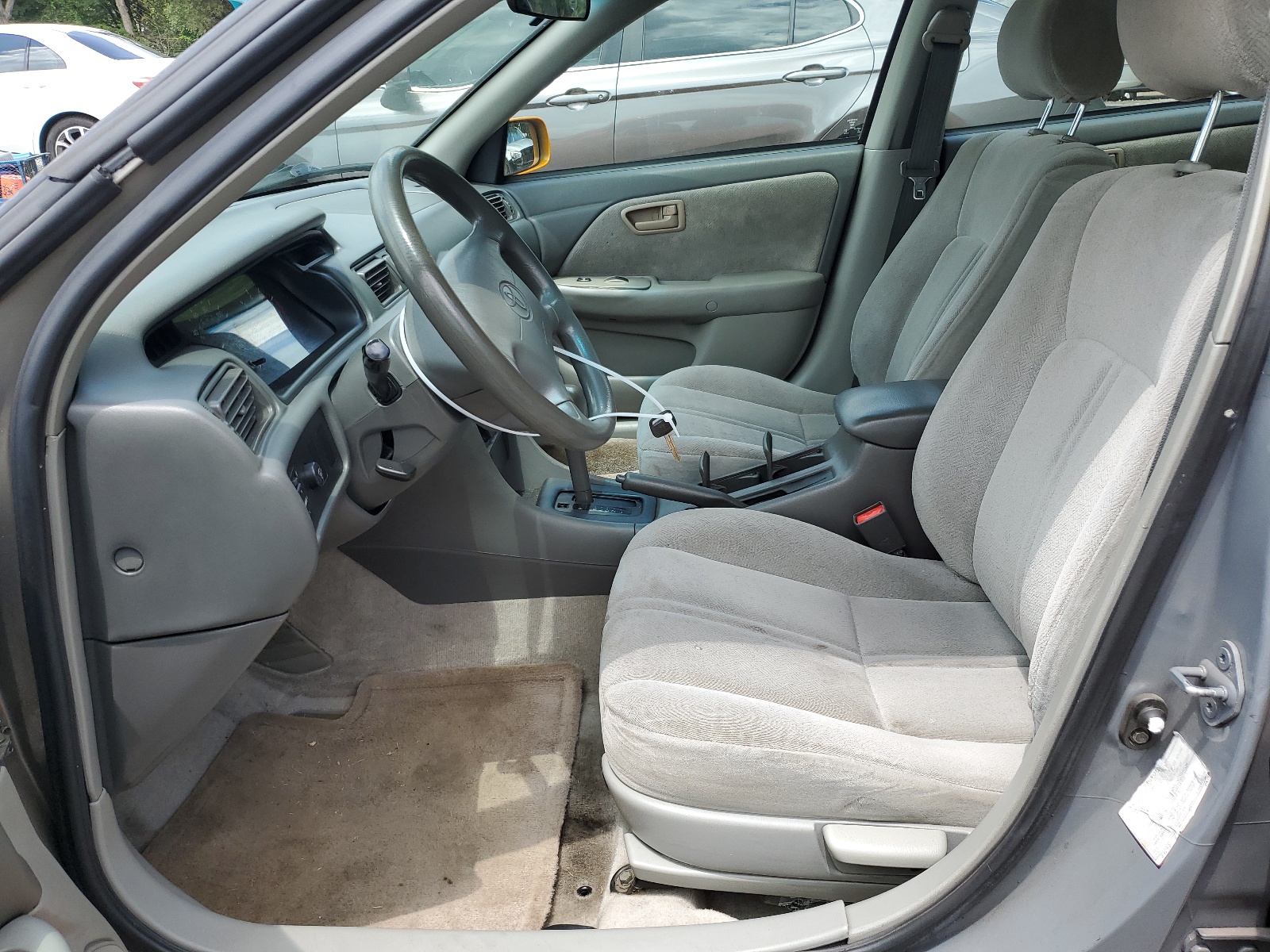 4T1BG22K3YU685965 2000 Toyota Camry Ce