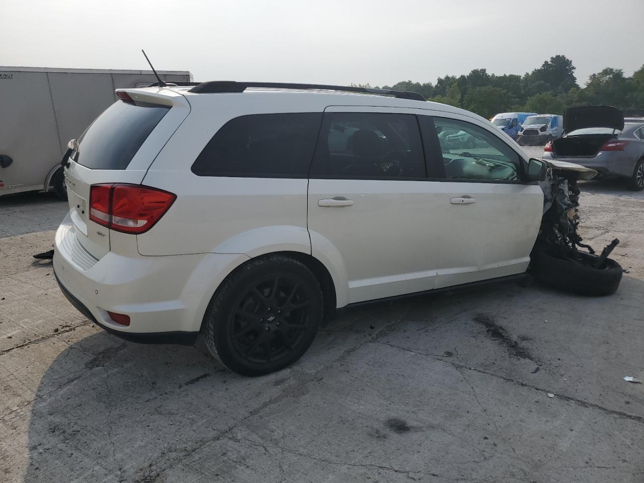 VIN 3C4PDCEG4JT253790 2018 DODGE JOURNEY no.3