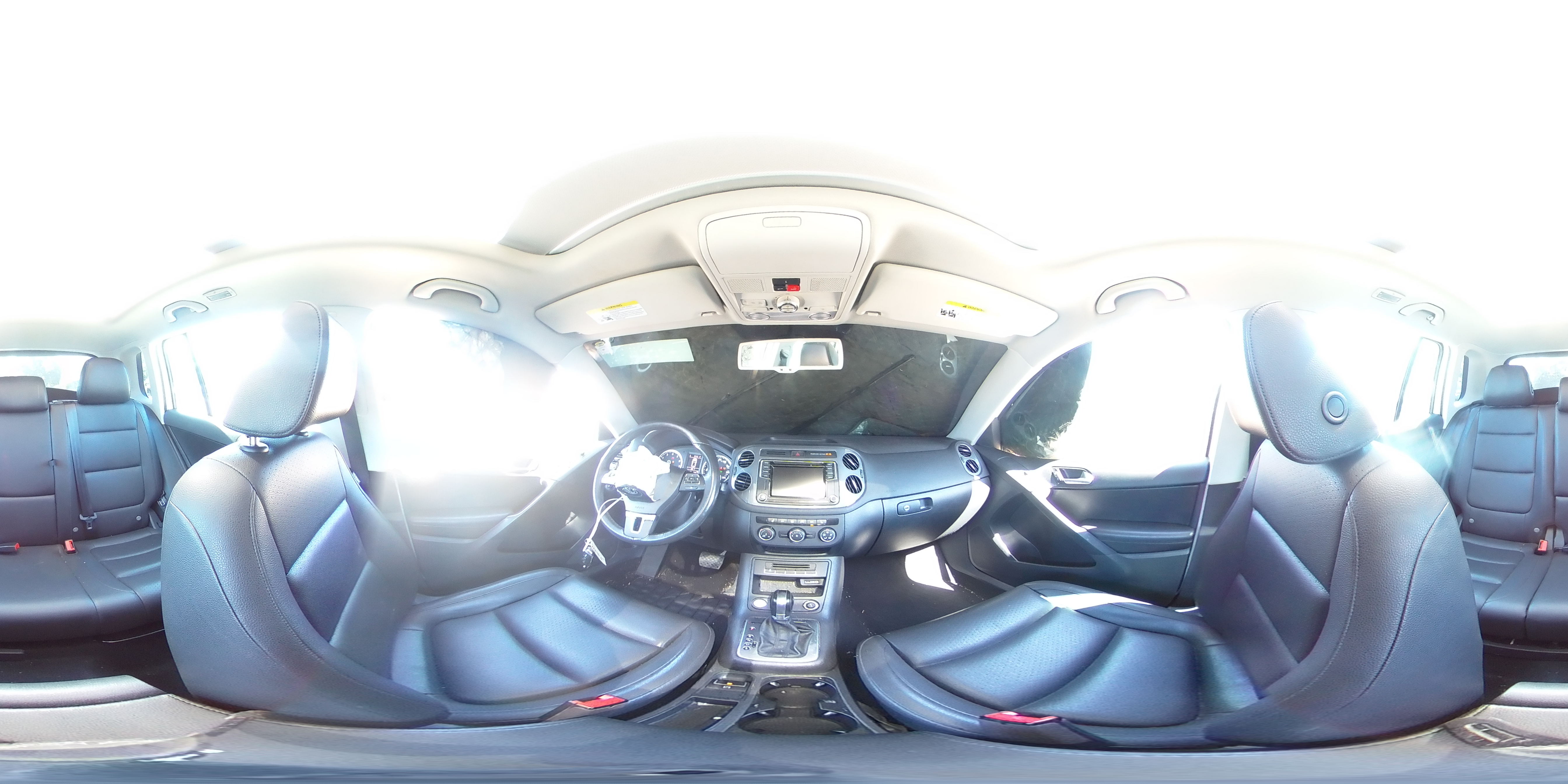 2017 Volkswagen Tiguan Wolfsburg VIN: WVGSV7AXXHK011212 Lot: 61732304