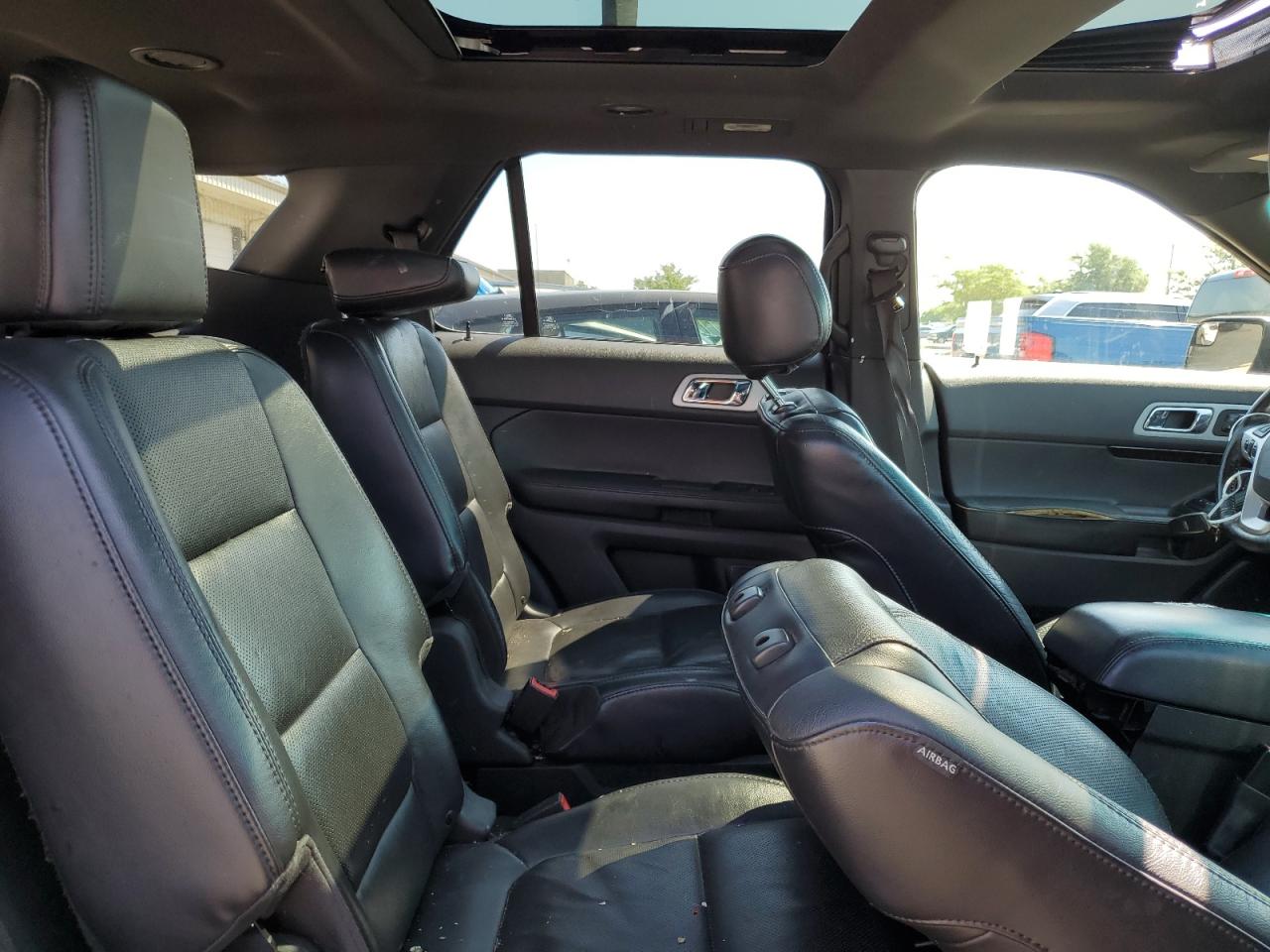 2012 Ford Explorer - Image 12