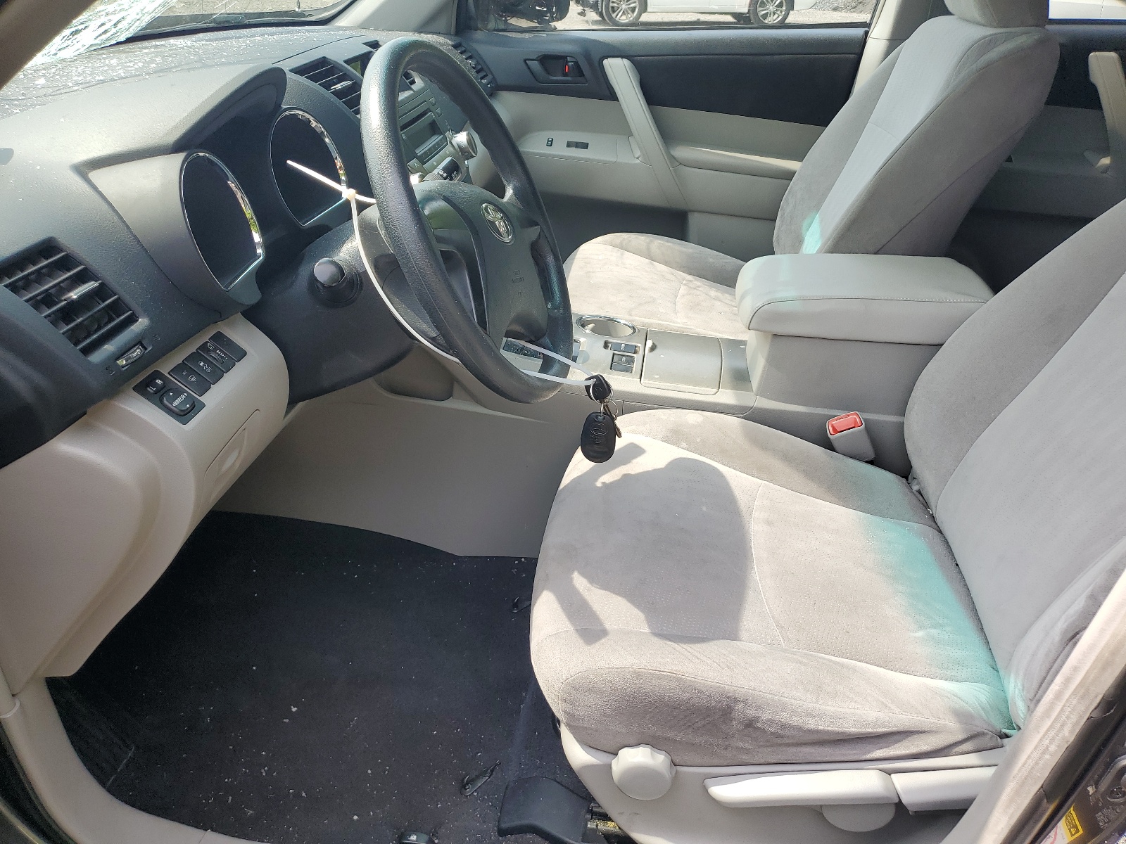 5TDZK3EH6CS067849 2012 Toyota Highlander Base