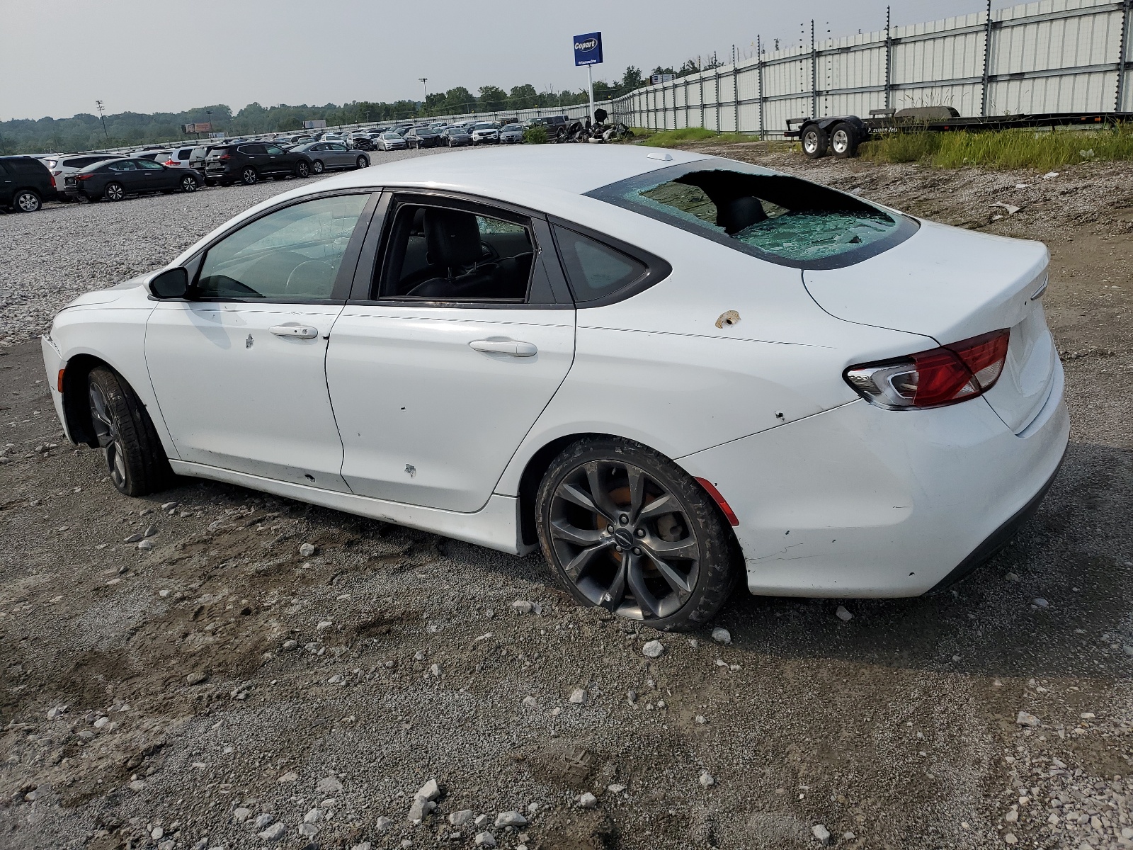 2015 Chrysler 200 S vin: 1C3CCCBB2FN555830