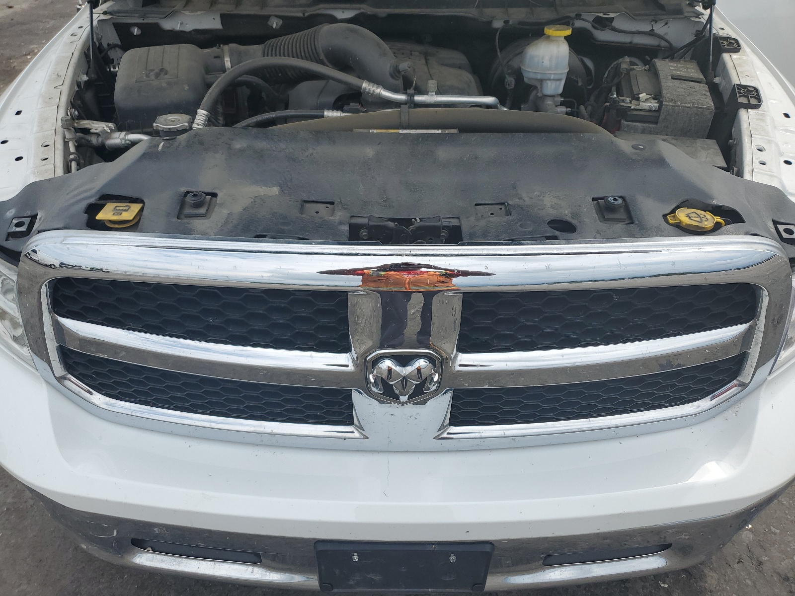 1C6RR7KT1KS598725 2019 Ram 1500 Classic Tradesman