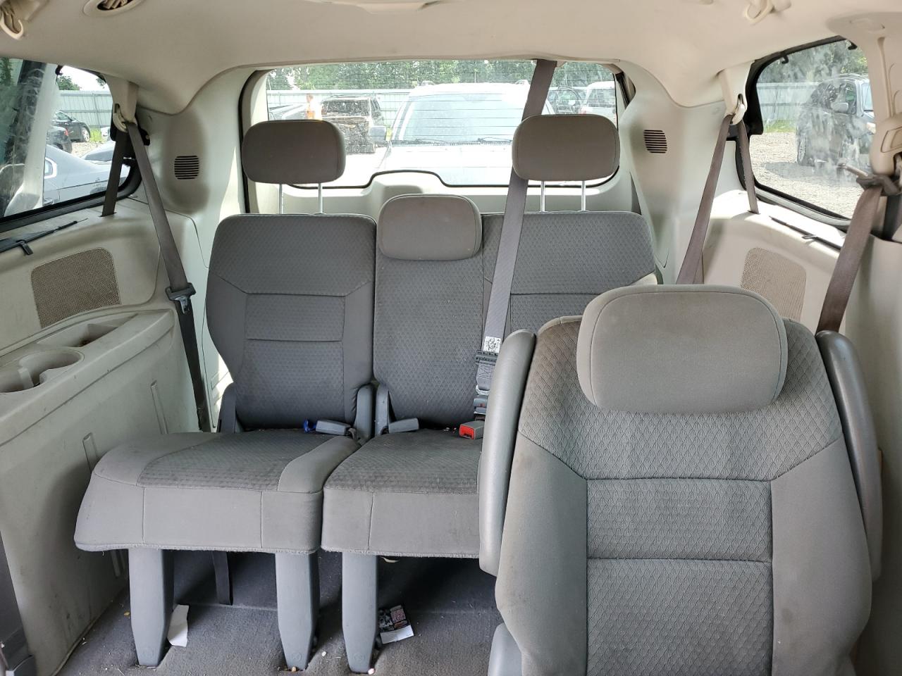 2010 Chrysler Town & Country Touring VIN: 2A4RR5D13AR104920 Lot: 63950224