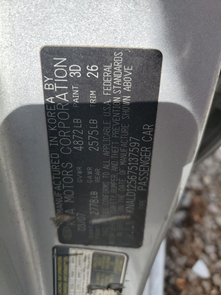 2007 Kia Amanti VIN: KNALD125675137597 Lot: 65029414