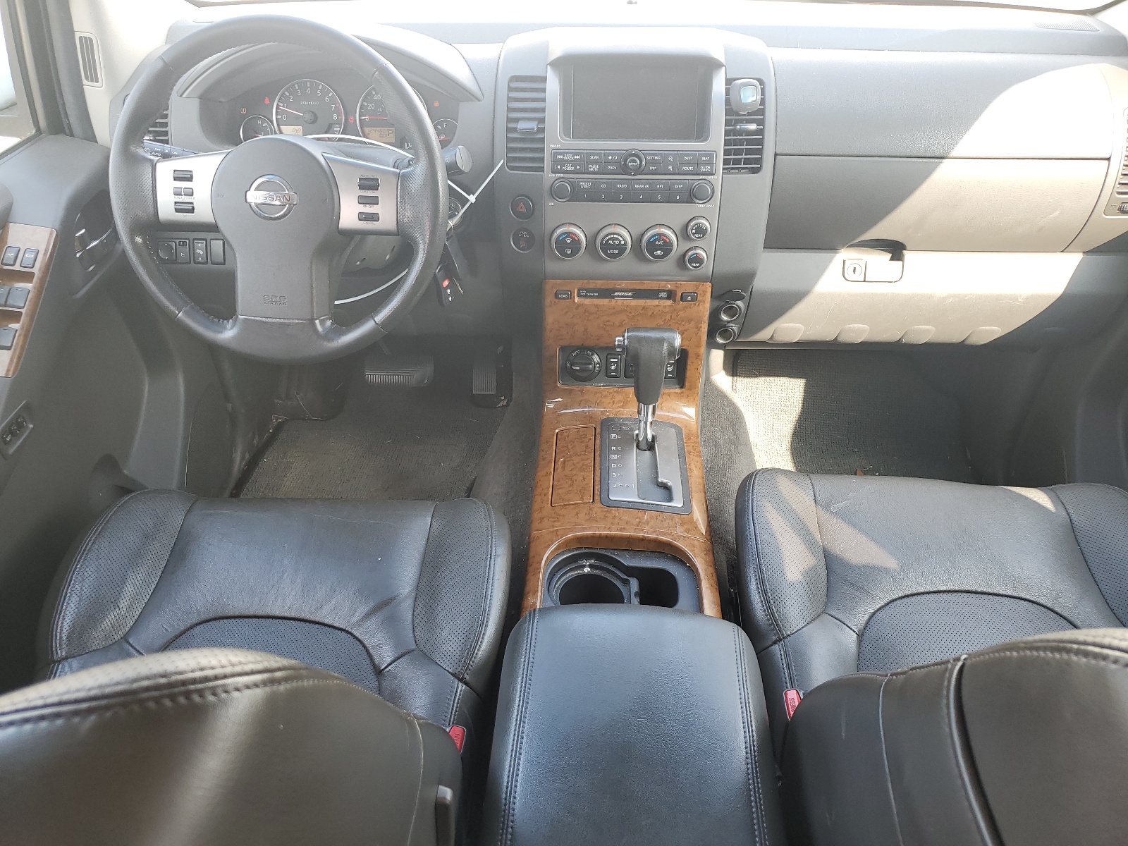 5N1AR18W25C701049 2005 Nissan Pathfinder Le