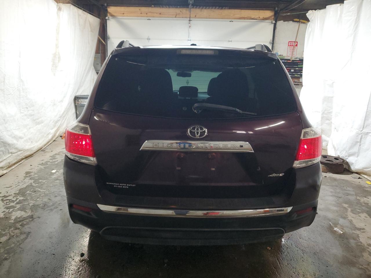 2011 Toyota Highlander Base VIN: 5TDBK3EH7BS052891 Lot: 64549254