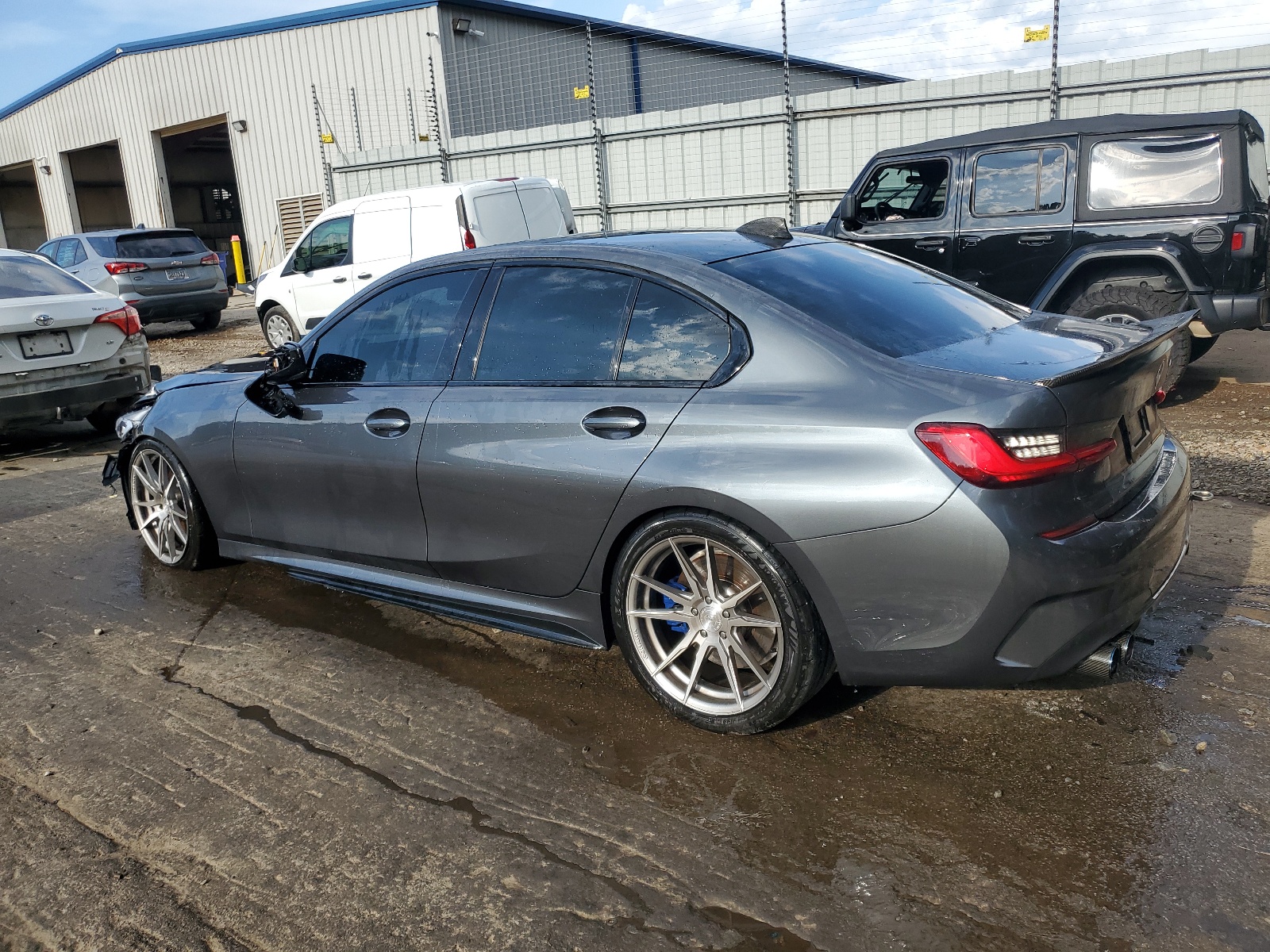 3MW5U7J03M8C11056 2021 BMW M340I