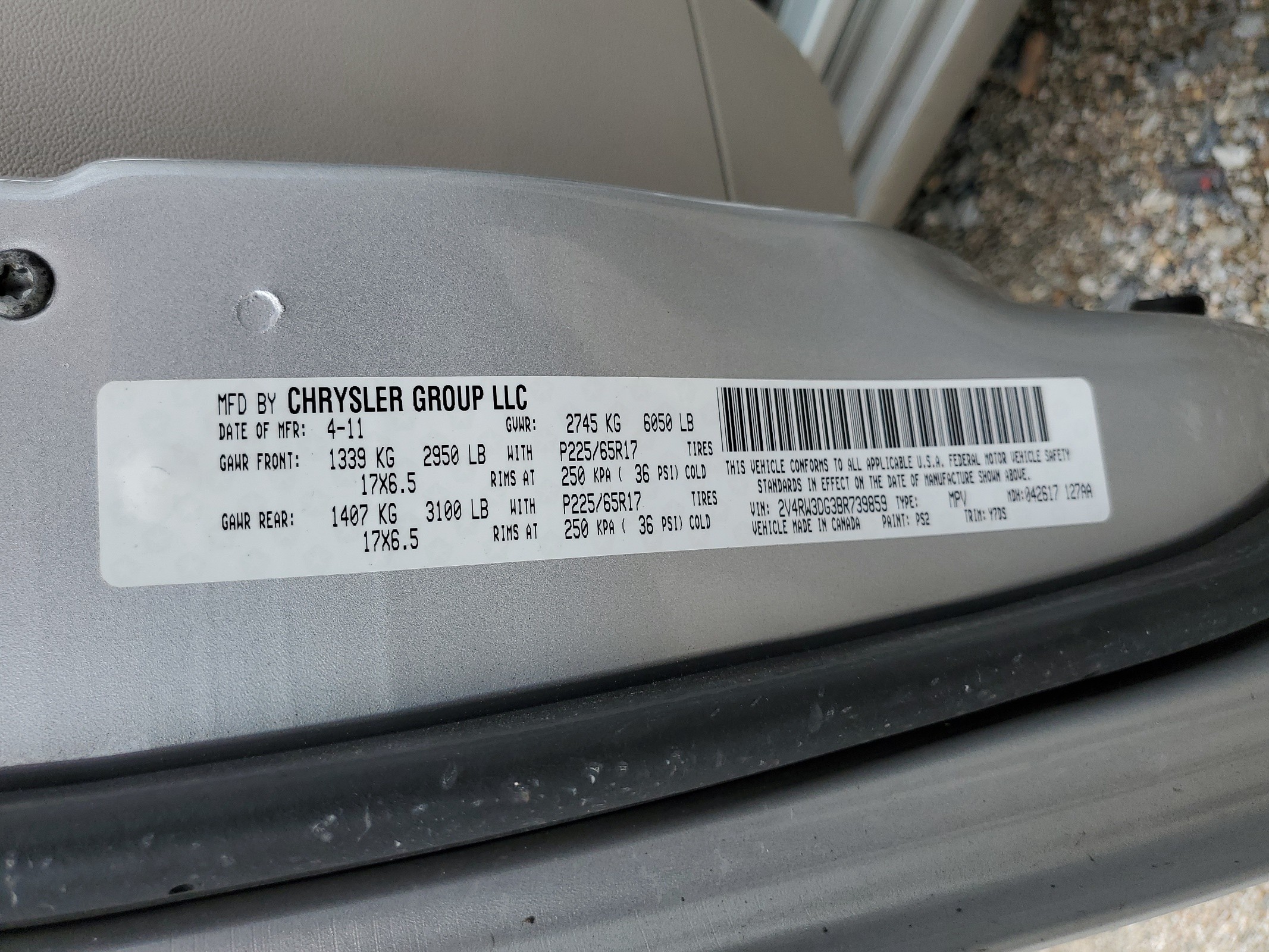 2V4RW3DG3BR739859 2011 Volkswagen Routan Se