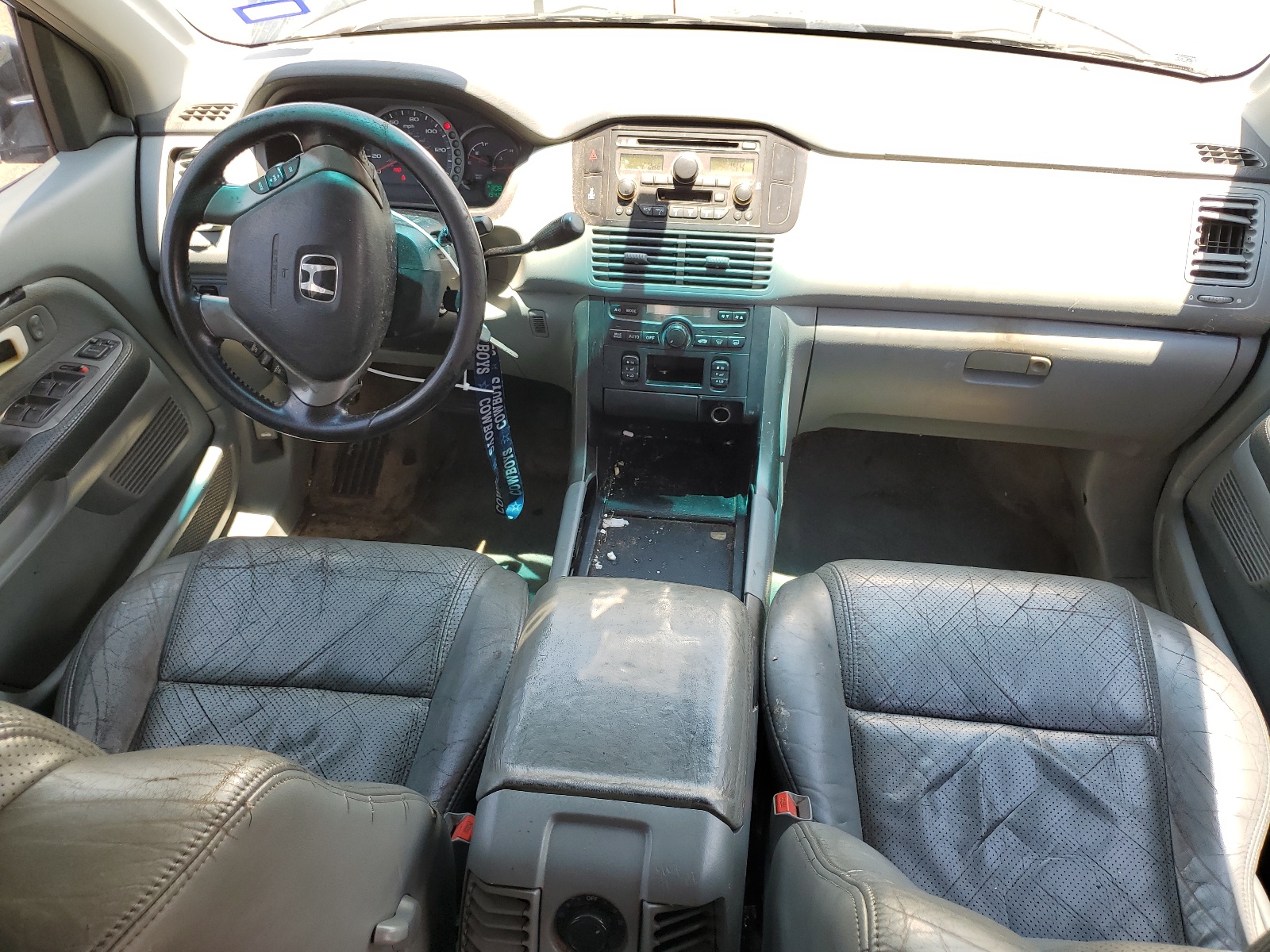 2HKYF18574H524682 2004 Honda Pilot Exl