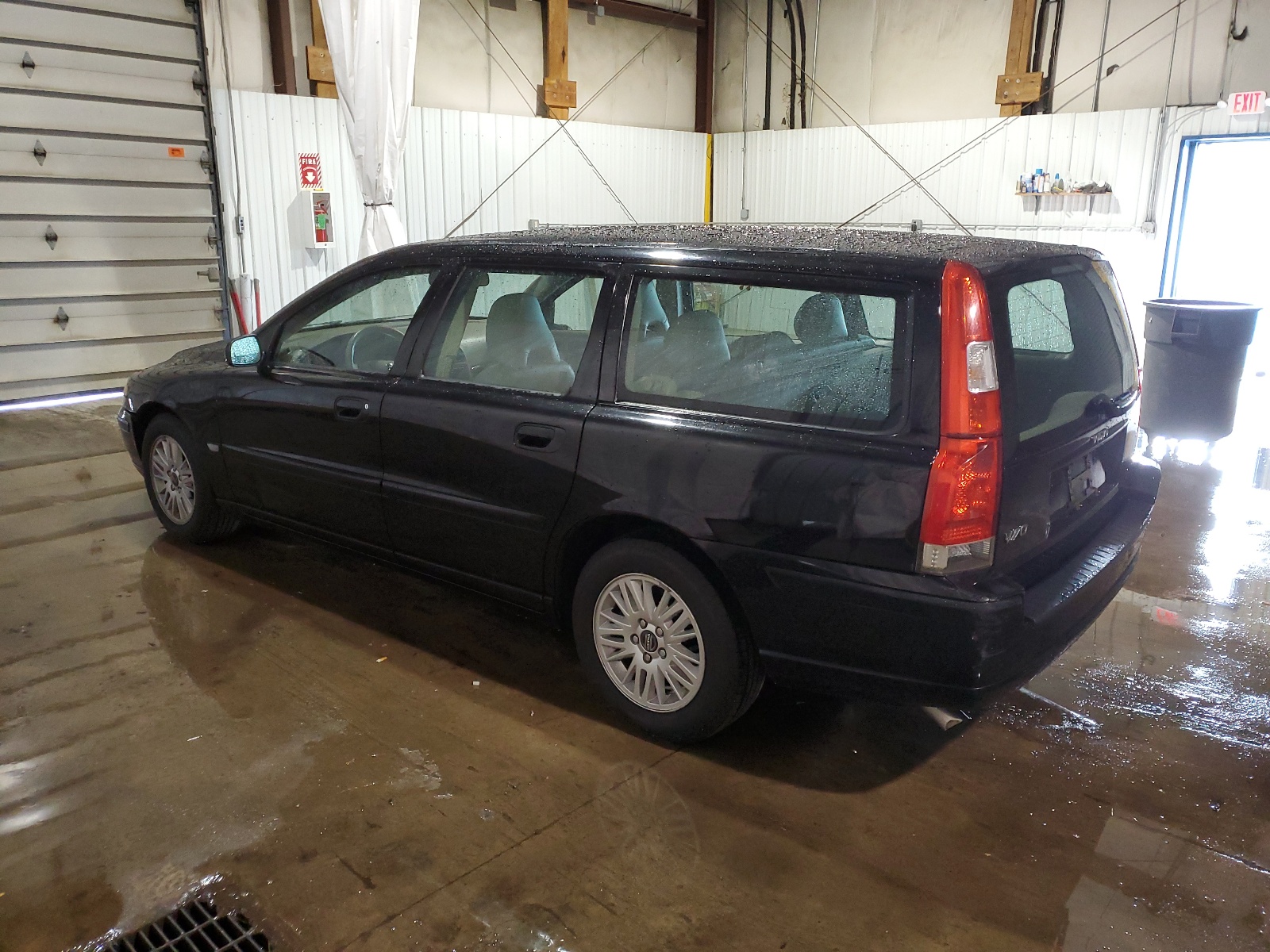 YV1SW612952505938 2005 Volvo V70