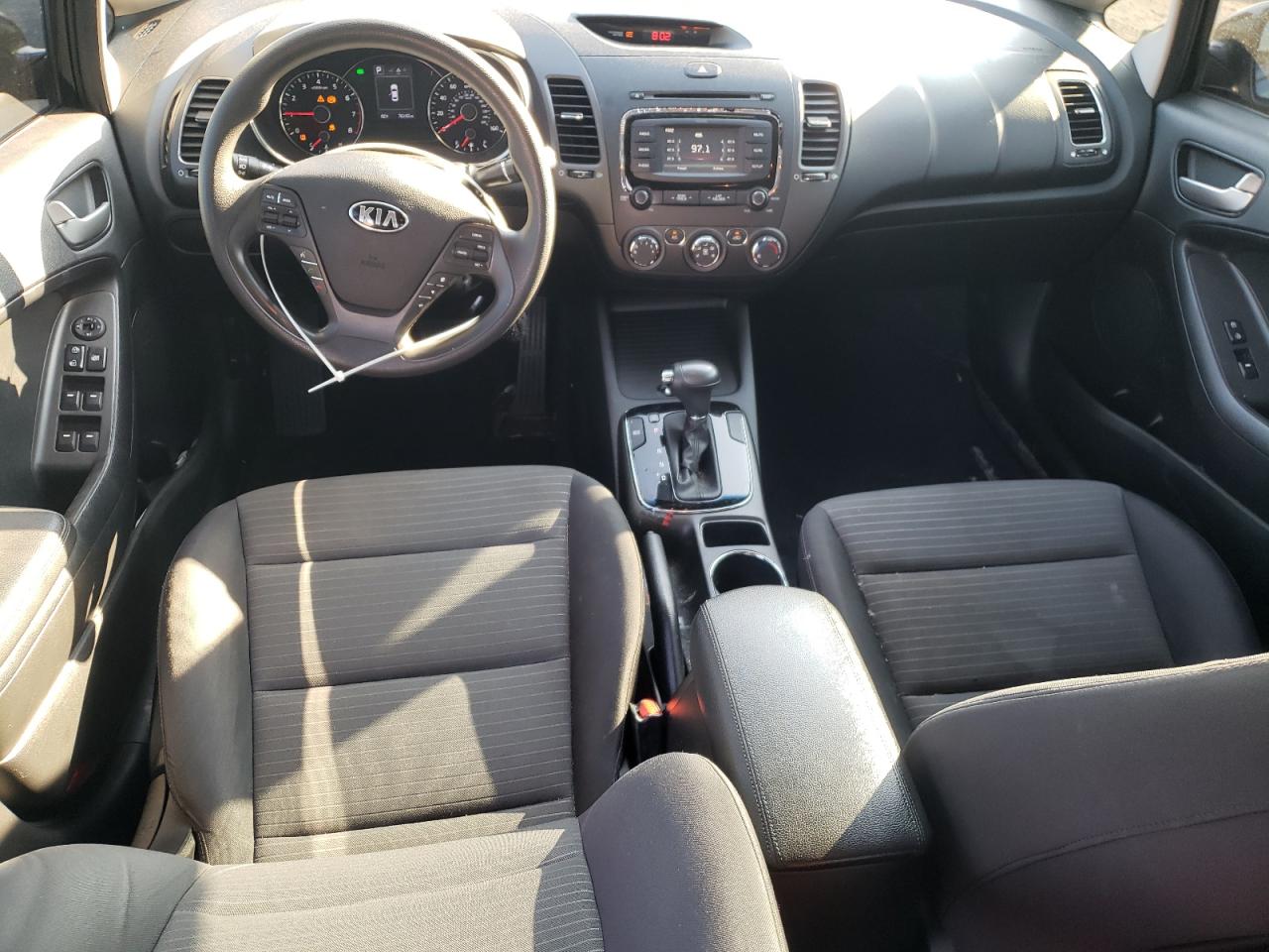 2017 Kia Forte Lx VIN: 3KPFL4A7XHE038374 Lot: 61397764