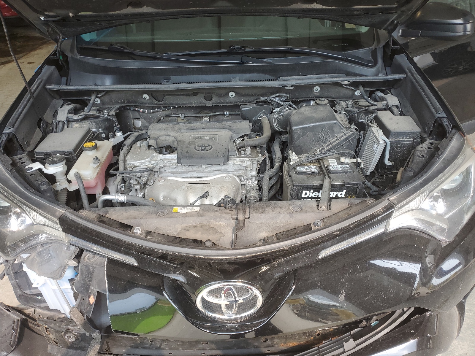 2T3BFREV5GW495379 2016 Toyota Rav4 Le