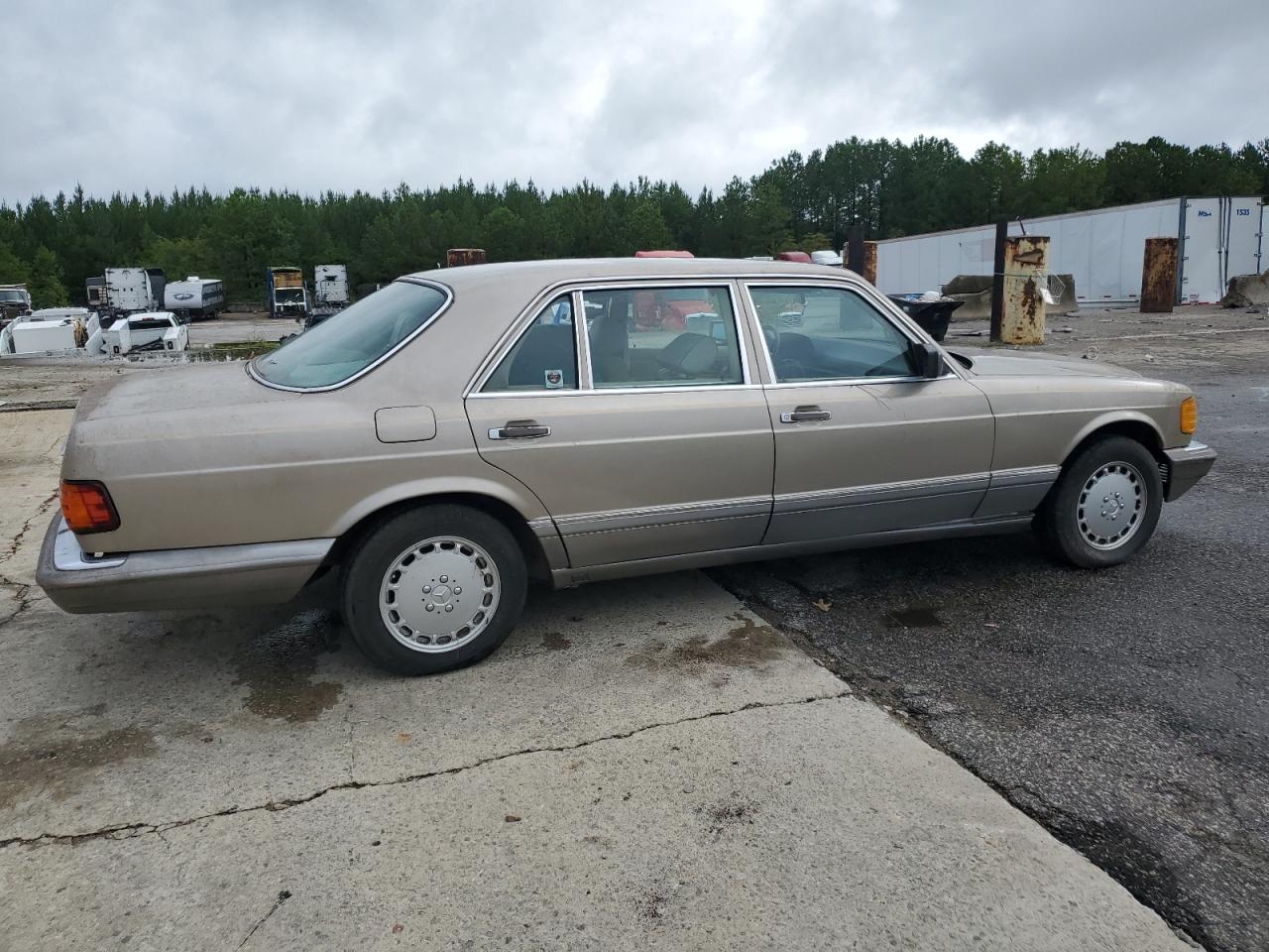 1988 Mercedes-Benz 420 Sel VIN: WDBCA35D8JA391352 Lot: 64883694