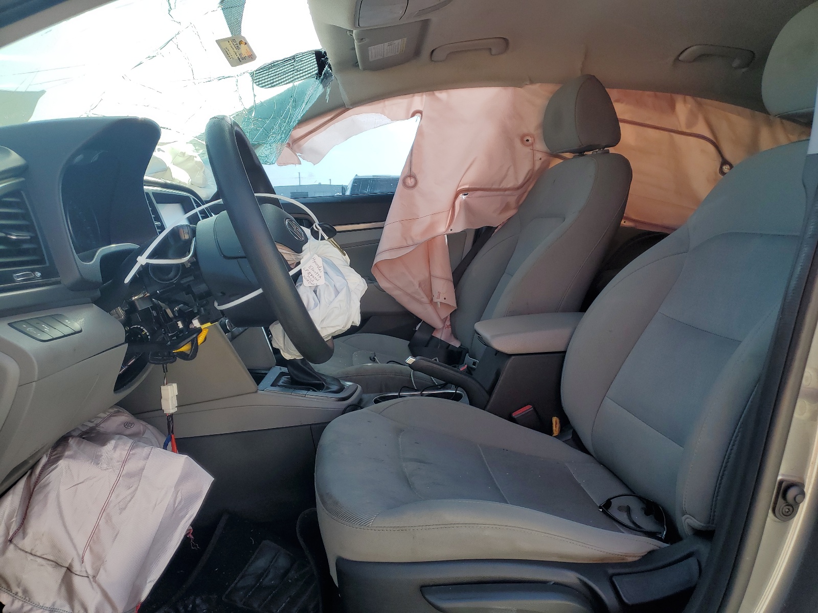 5NPD84LF5JH298261 2018 Hyundai Elantra Sel