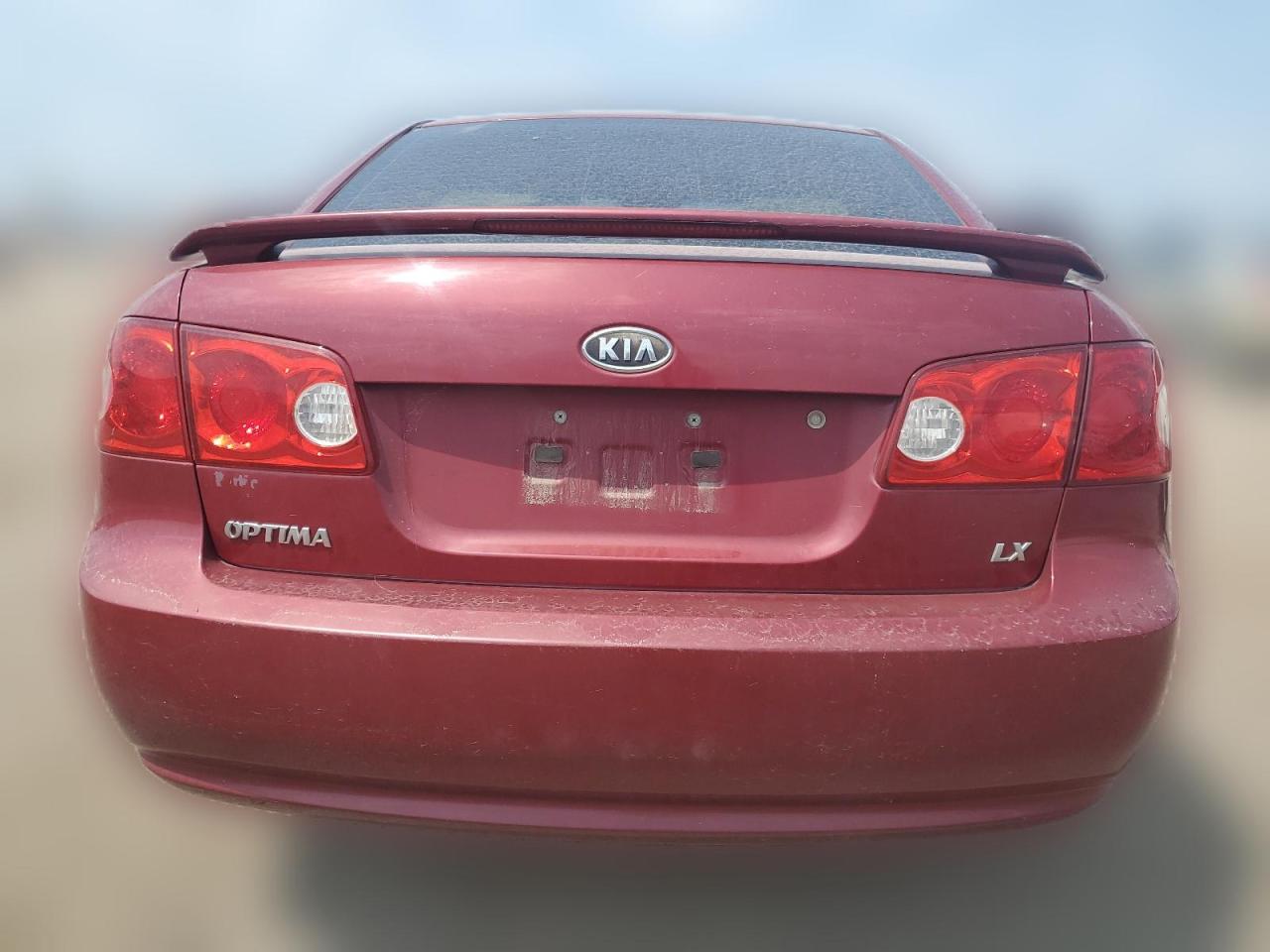 2008 Kia Optima Lx VIN: KNAGE123185177441 Lot: 62694904