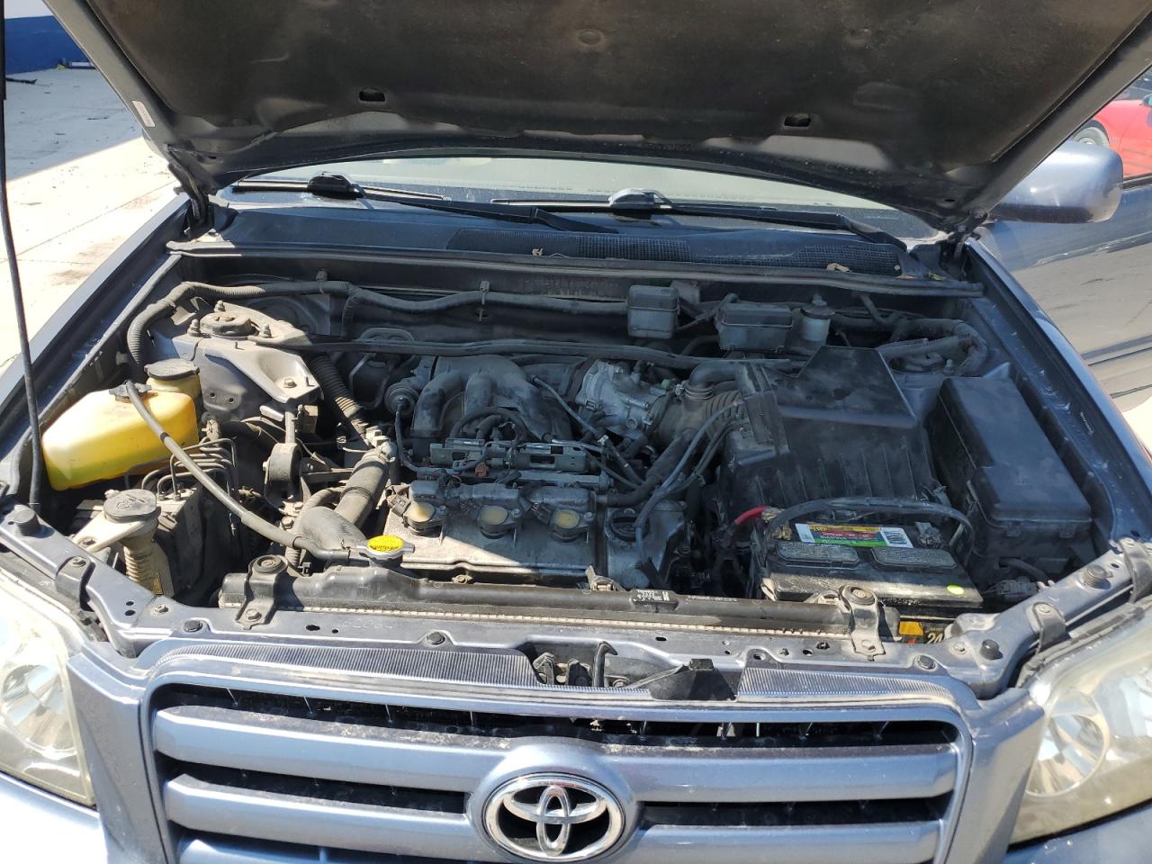 2004 Toyota Highlander Base VIN: JTEGP21A940039989 Lot: 63343294