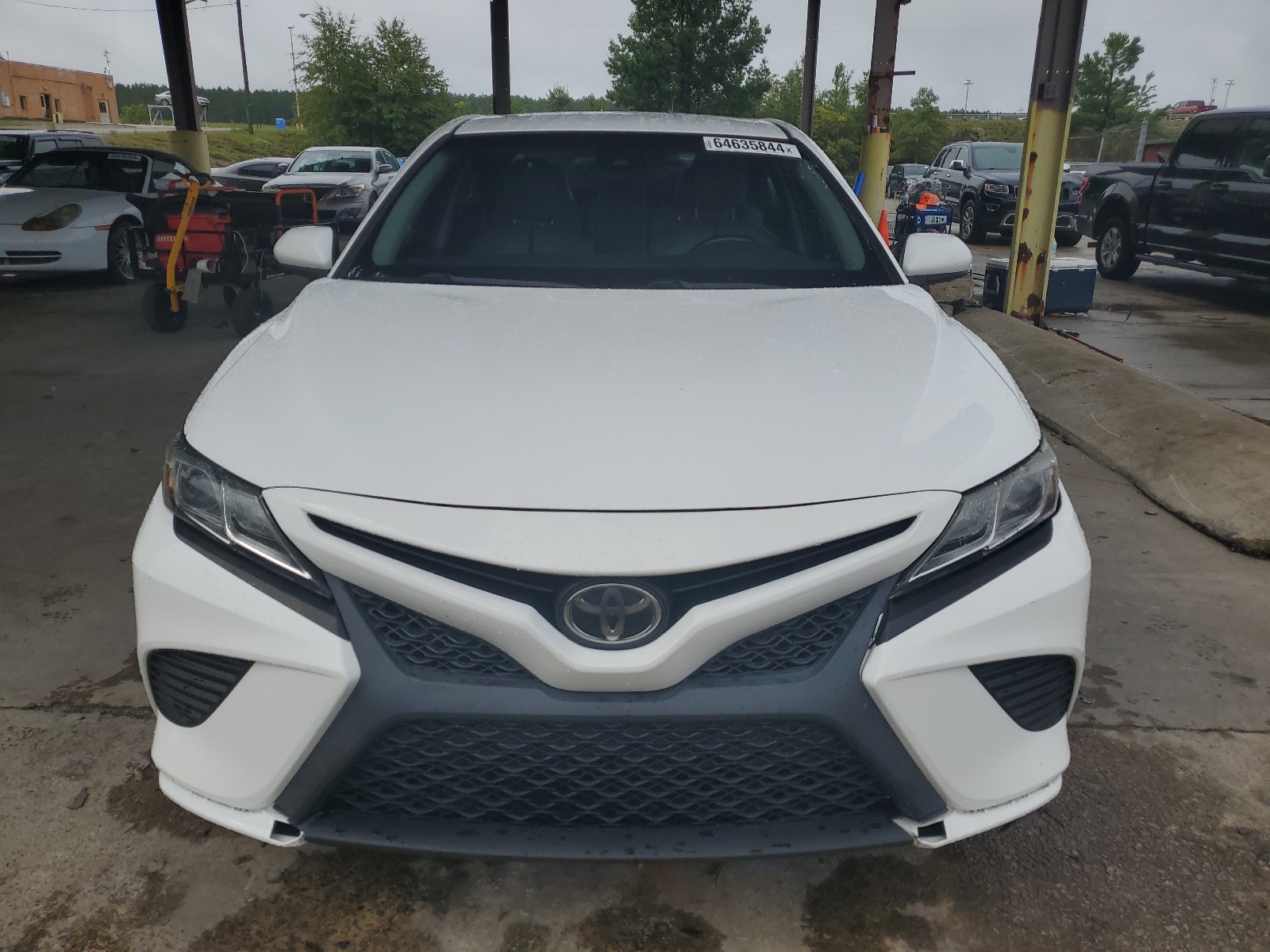 2018 Toyota Camry L vin: 4T1B11HK1JU531778