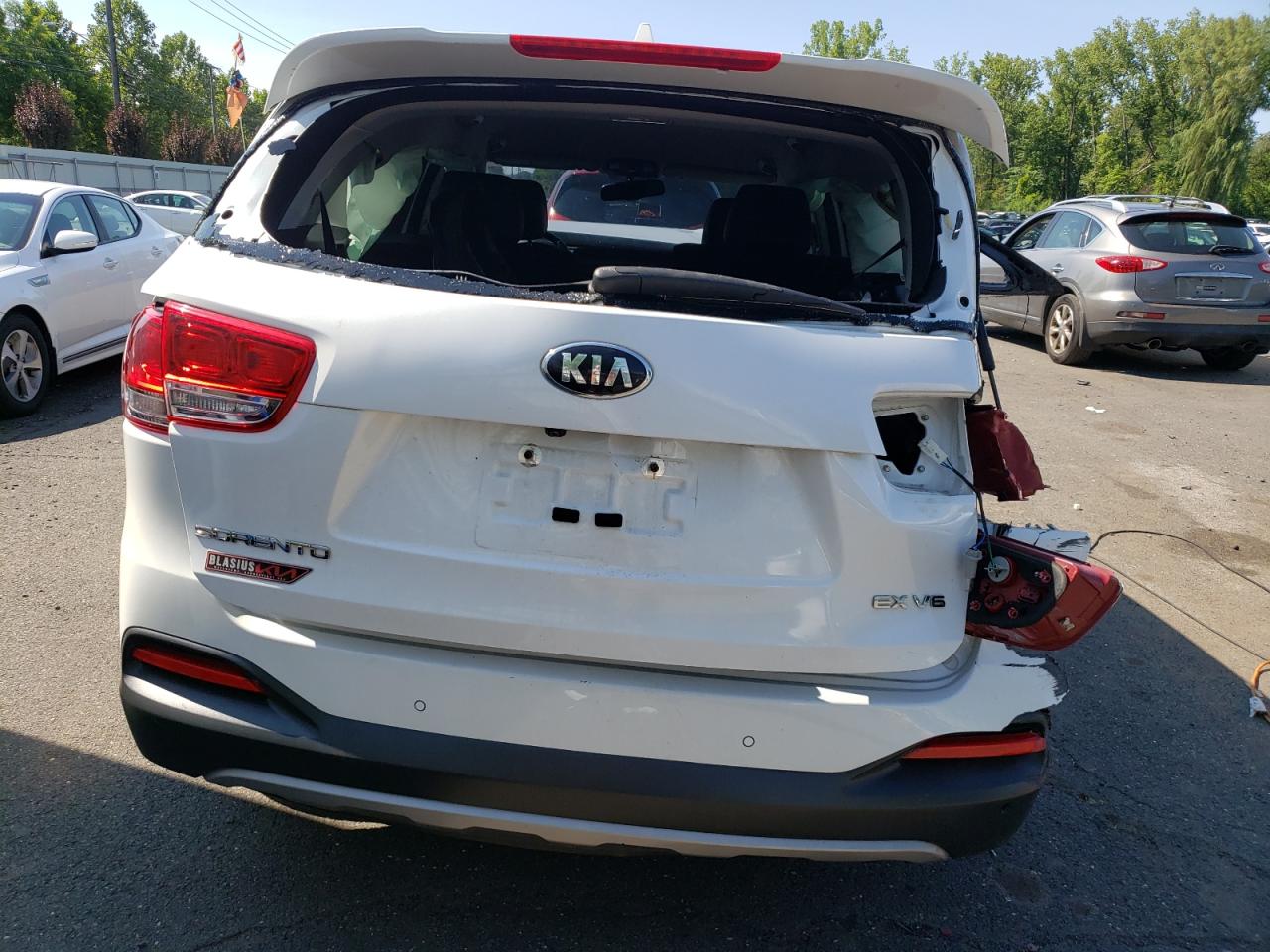 2017 Kia Sorento Ex VIN: 5XYPHDA58HG310055 Lot: 63398234