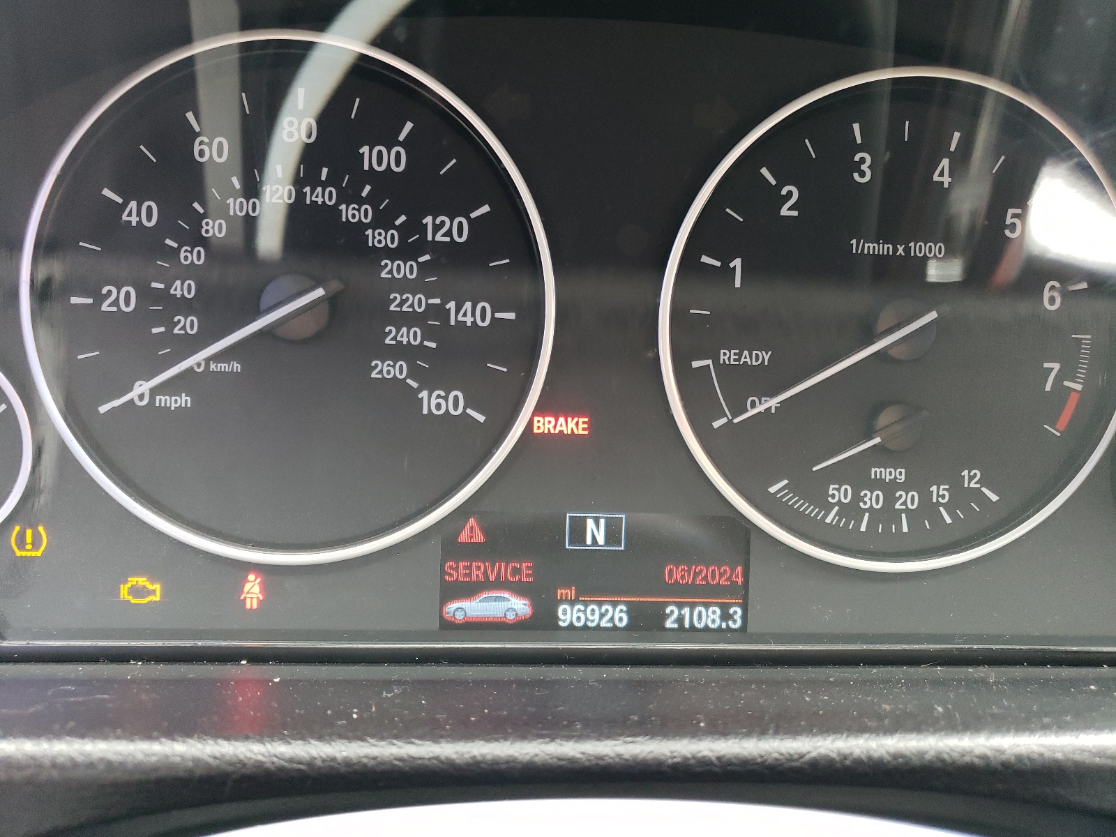 WBA8E1G54GNT99324 2016 BMW 320 I