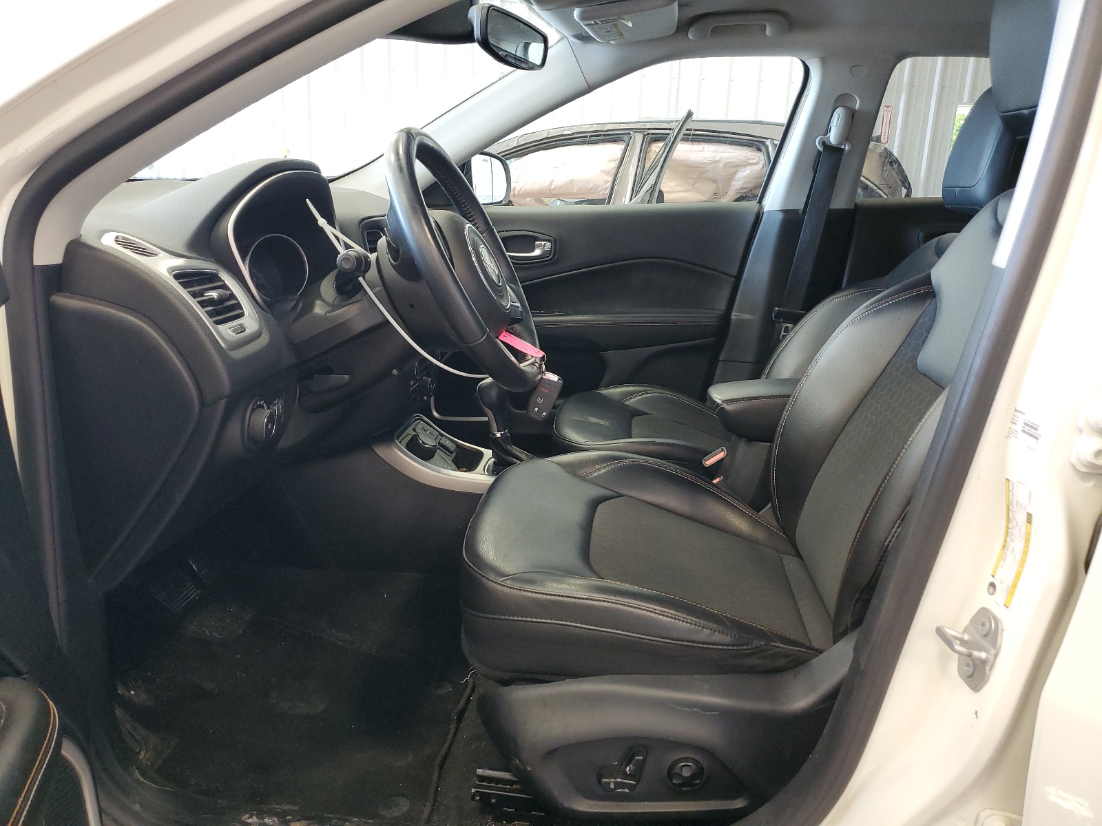 3C4NJDBB1JT283926 2018 Jeep Compass Latitude