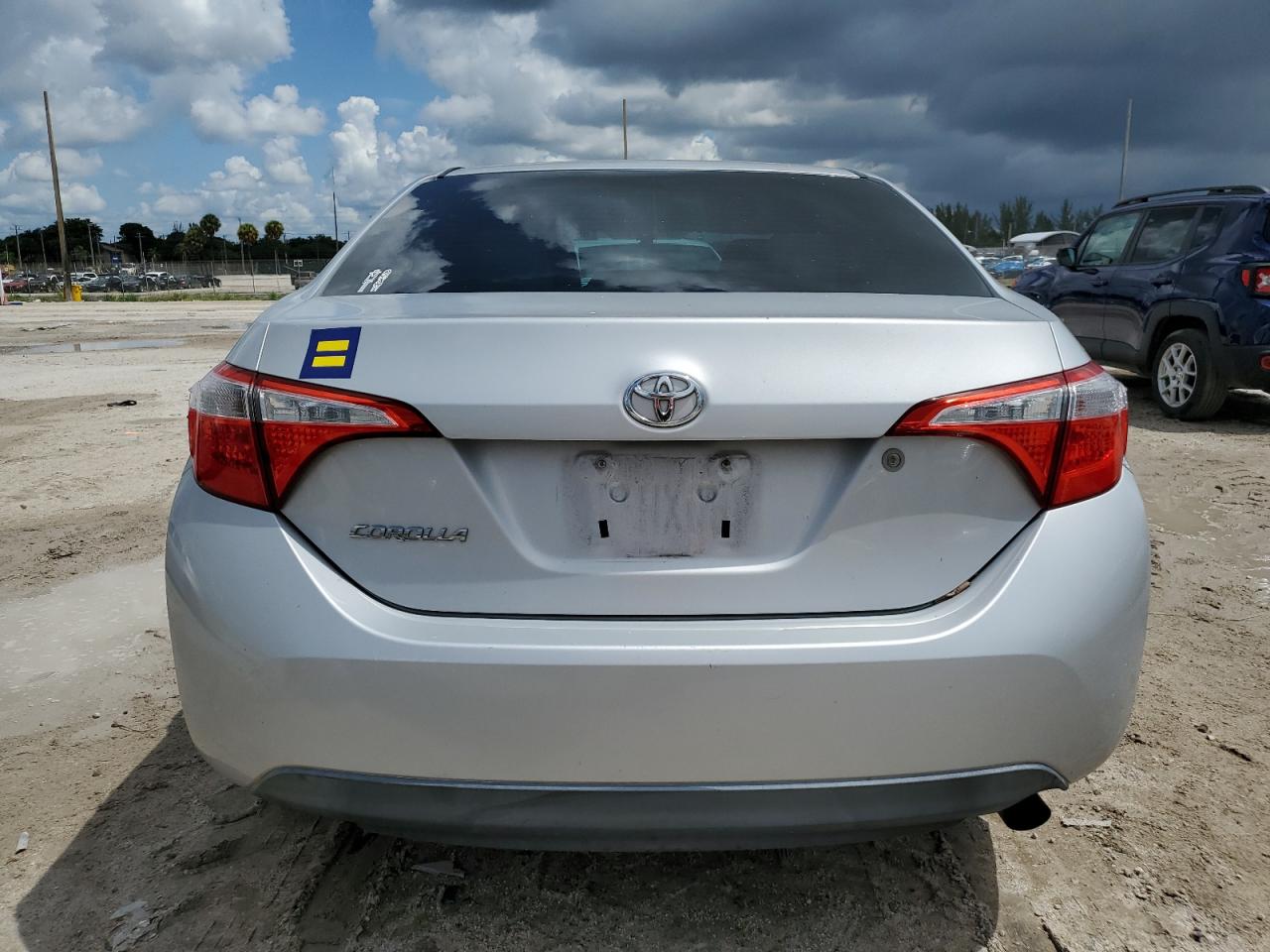 2015 Toyota Corolla L VIN: 2T1BURHEXFC240818 Lot: 65172454