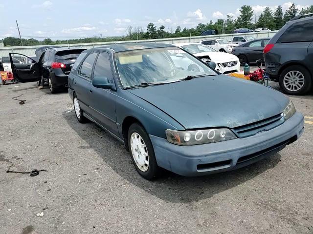 1HGCE1829SA004279 1995 Honda Accord Lx