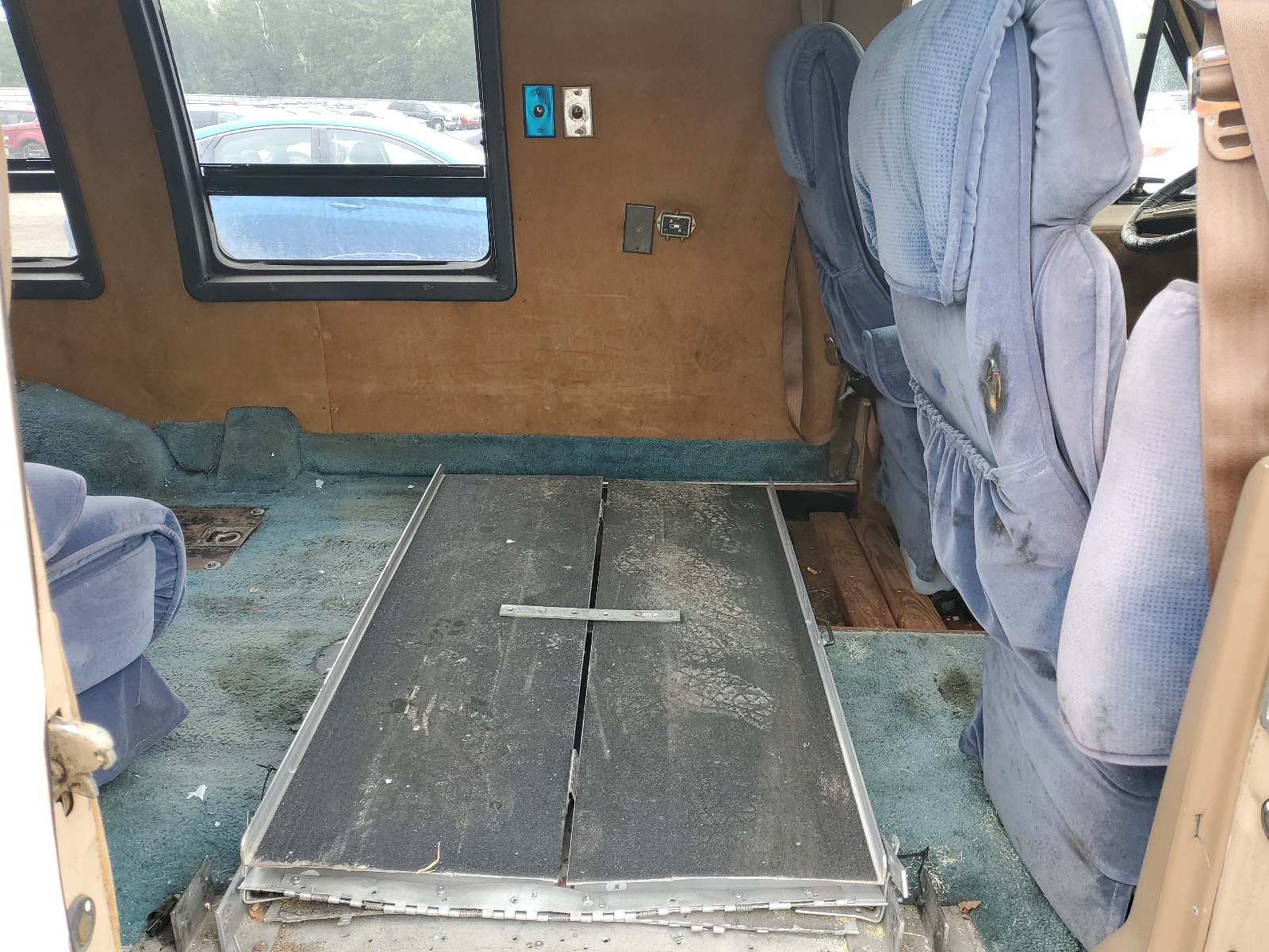 1FDDE14N0HHC27499 1987 Ford Econoline E150 Van