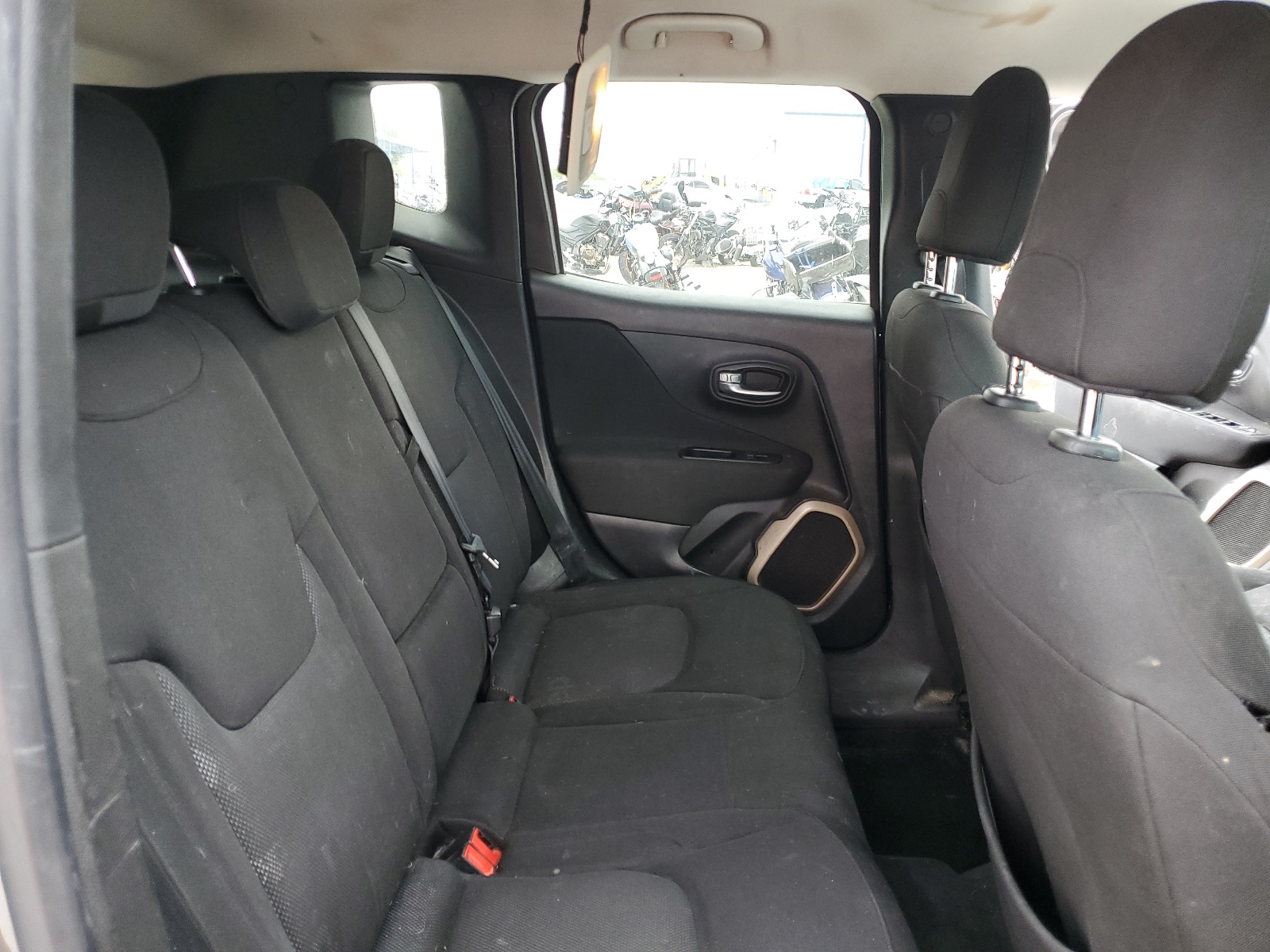 ZACCJABTXGPD83473 2016 Jeep Renegade Latitude