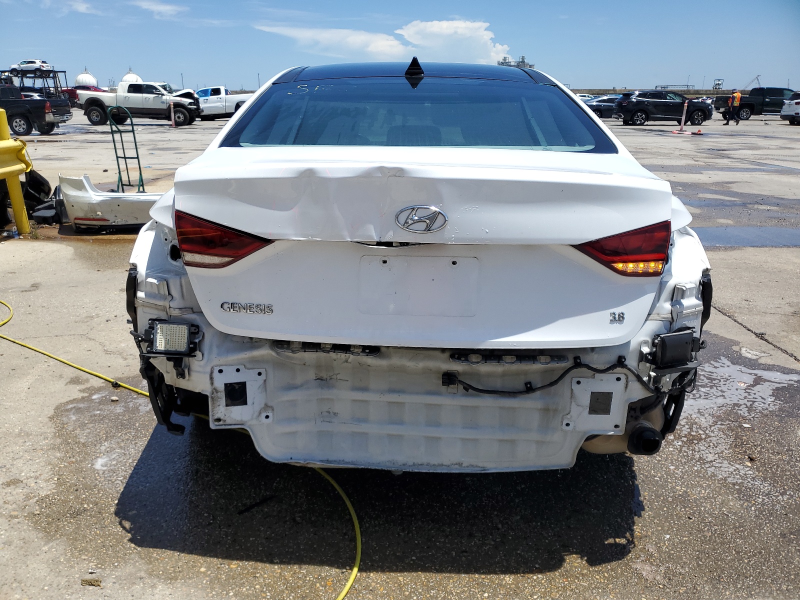 KMHGN4JE8GU118443 2016 Hyundai Genesis 3.8L