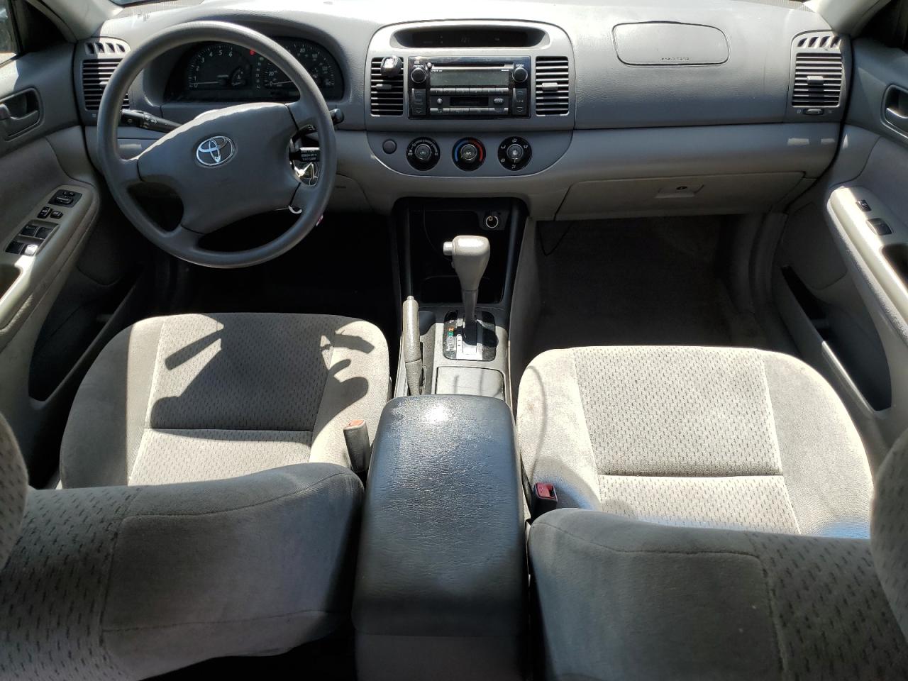 2003 Toyota Camry Le VIN: 4T1BE32K33U230229 Lot: 61848734