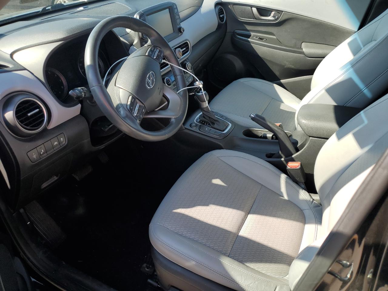 2021 Hyundai Kona Limited VIN: KM8K3CA51MU667357 Lot: 63678264