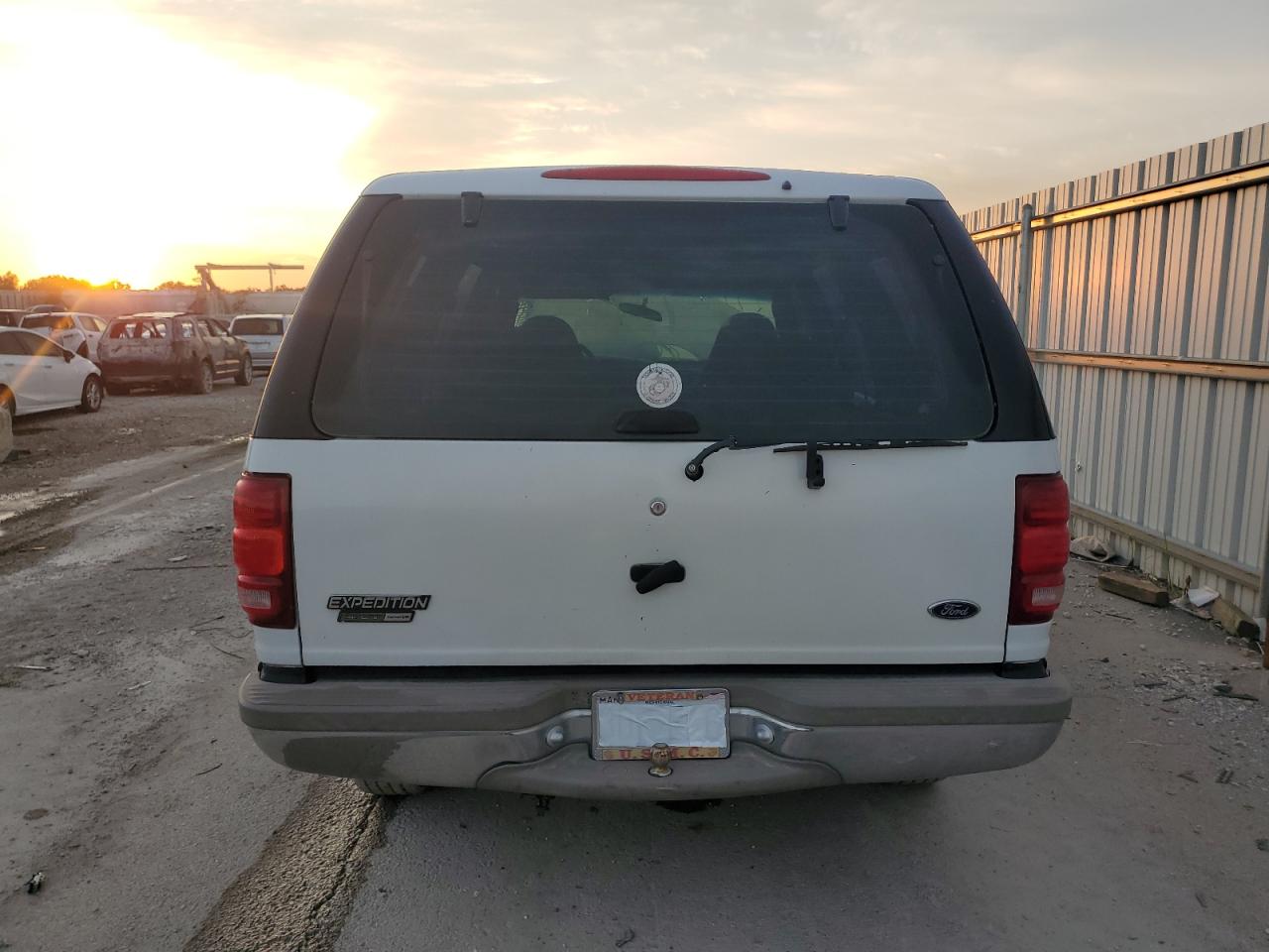 2000 Ford Expedition Xlt VIN: 1FMRU1563YLB55274 Lot: 62939854