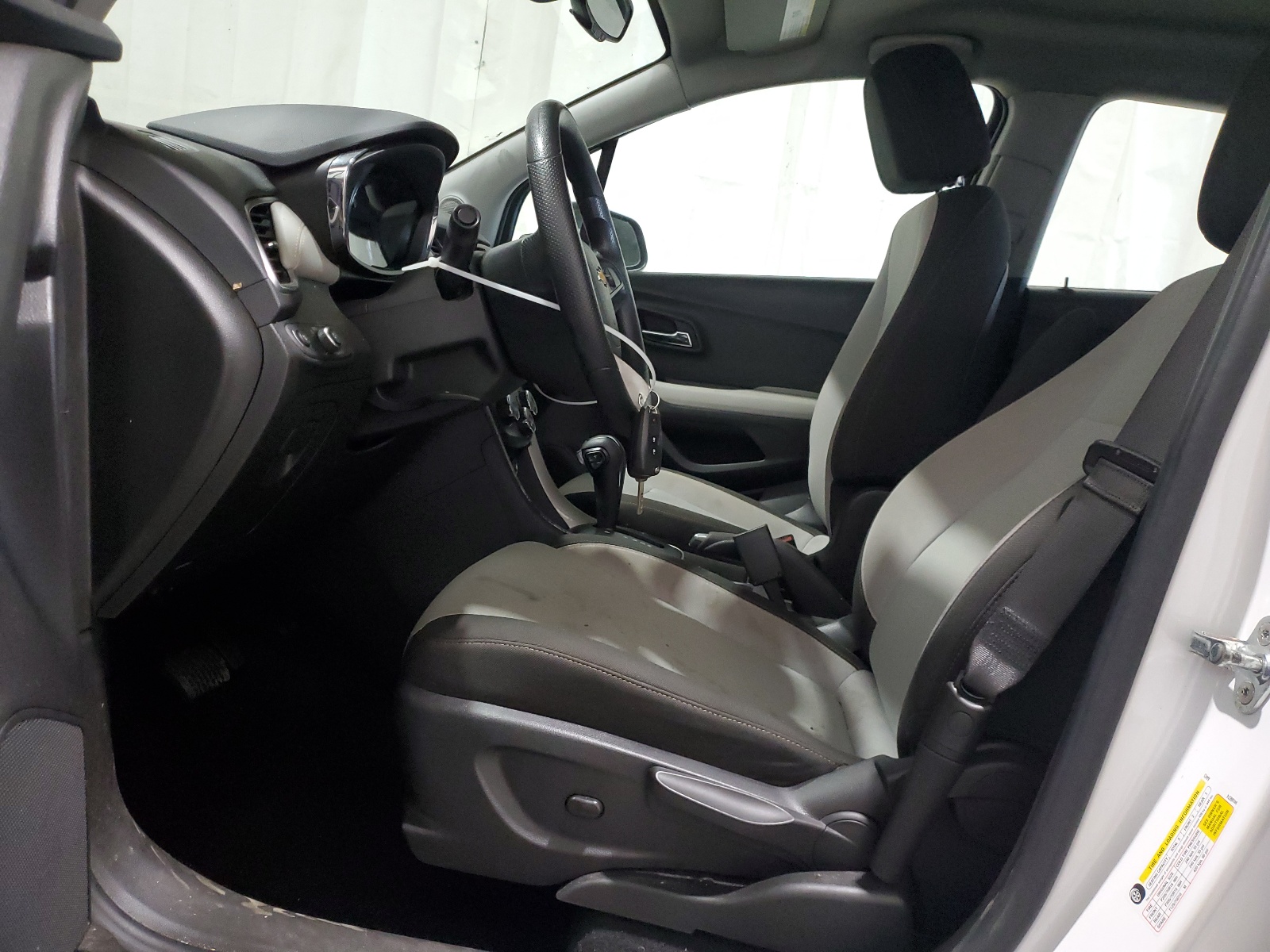 KL7CJKSBXLB335468 2020 Chevrolet Trax Ls