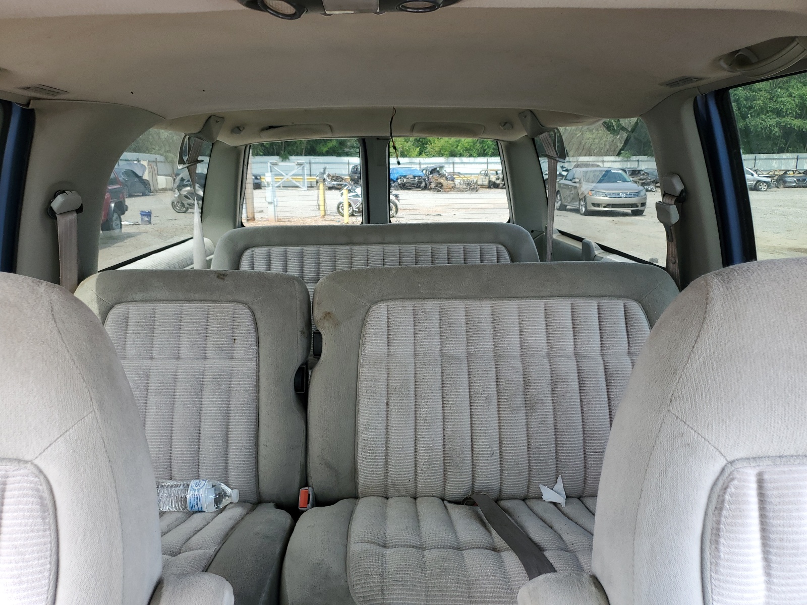 1GKEC16K6RJ771070 1994 GMC Suburban C1500