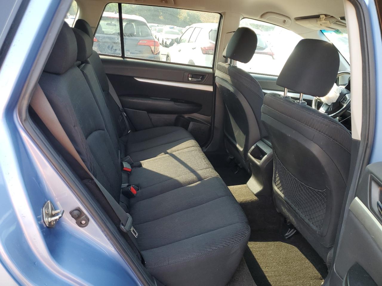 2012 Subaru Outback - Image 11