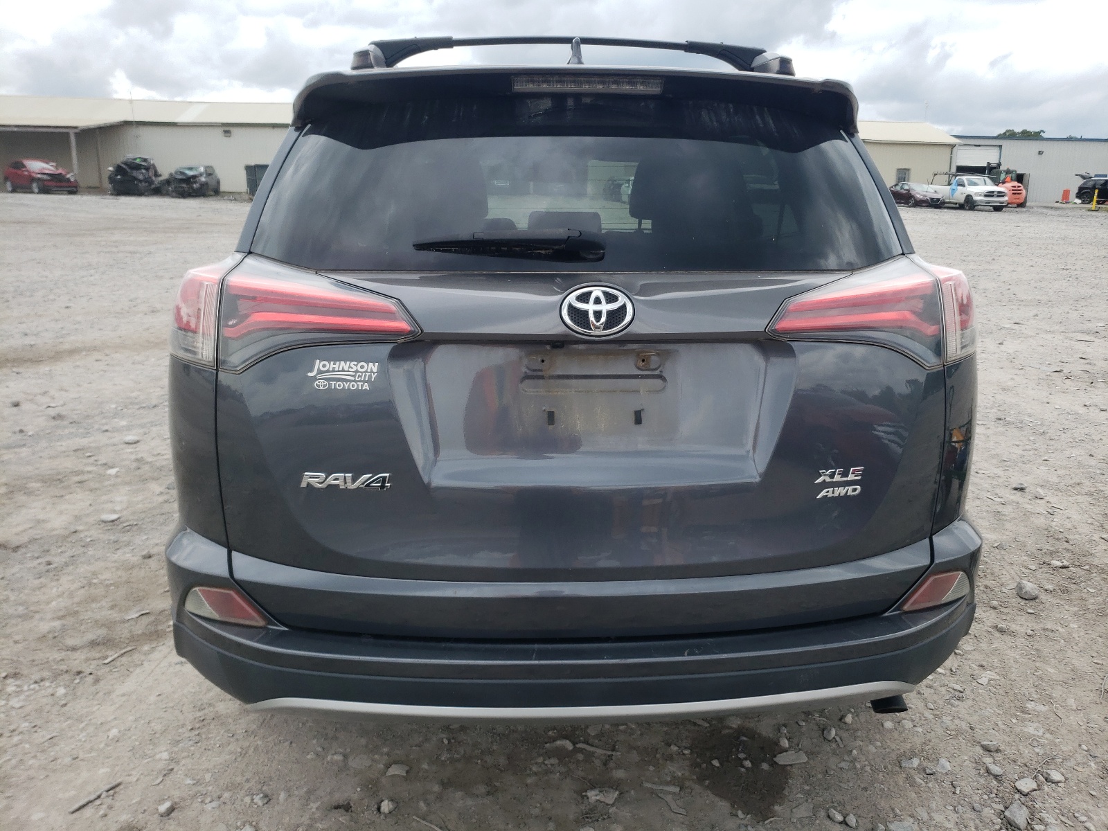 JTMRFREV7HD203115 2017 Toyota Rav4 Xle