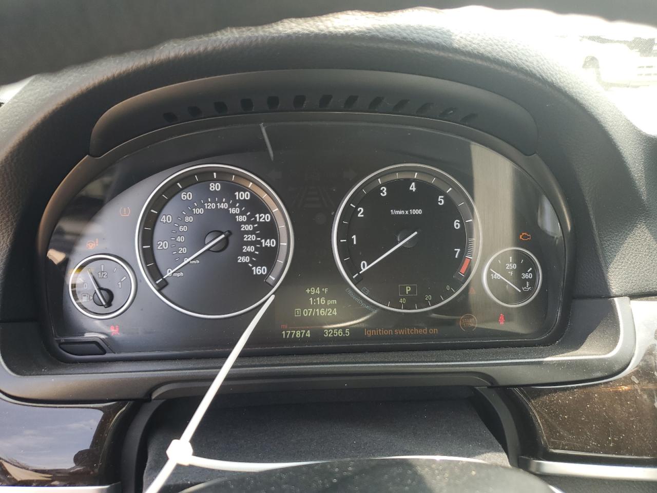 2014 BMW 528 Xi VIN: WBA5A7C51ED615477 Lot: 62811604