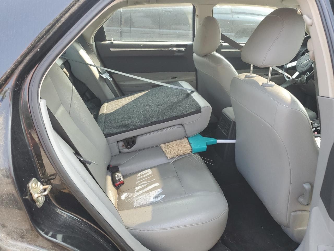 2006 Chrysler 300 Touring VIN: 2C3KA53G16H407586 Lot: 64811604