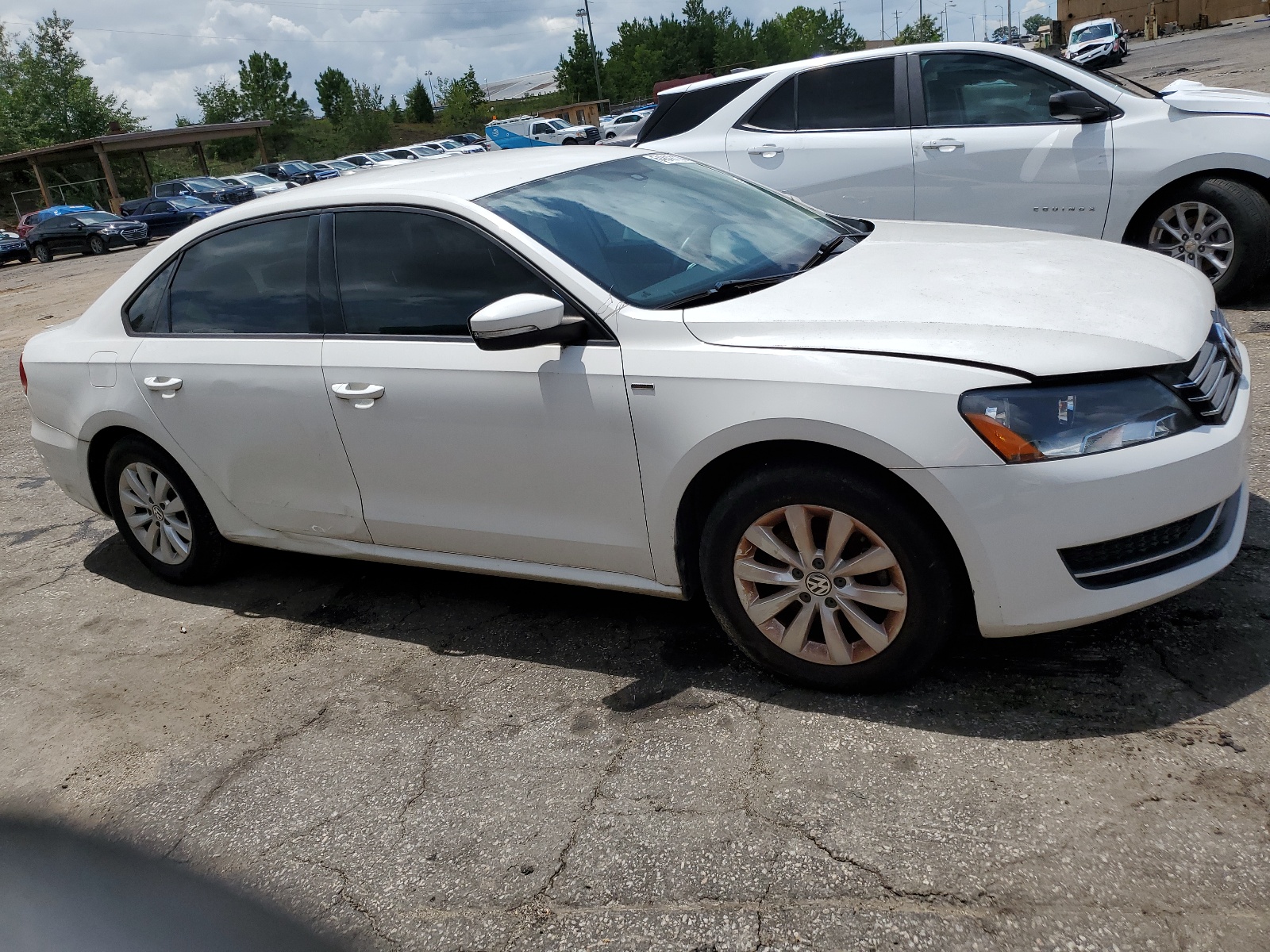 2014 Volkswagen Passat S vin: 1VWAS7A35EC119231