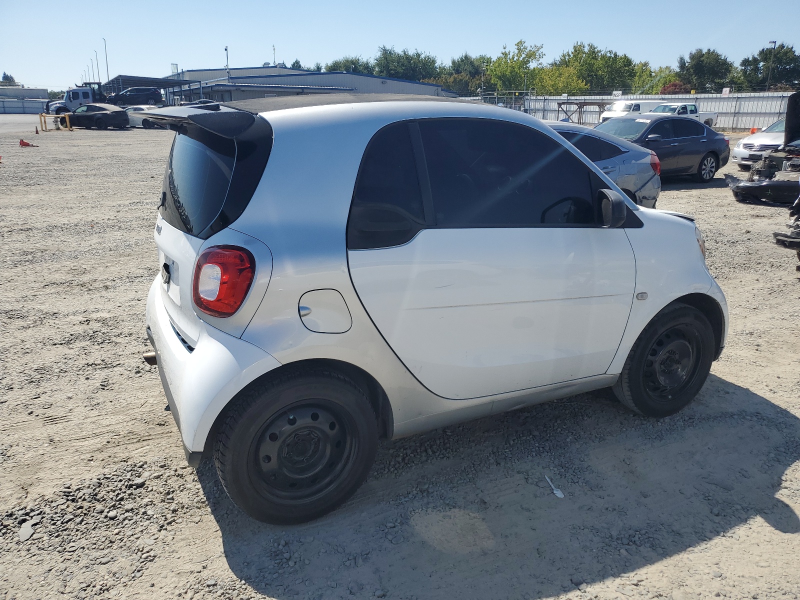 2017 Smart Fortwo vin: WMEFJ5DA3HK171477