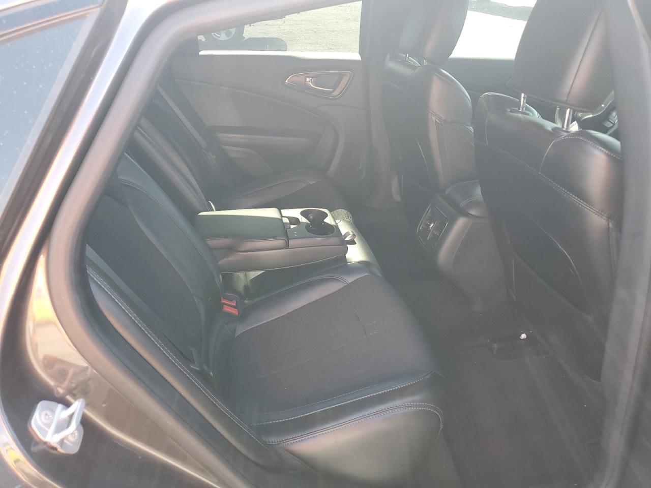 2016 Chrysler 200 S VIN: 1C3CCCBG4GN170234 Lot: 64604174