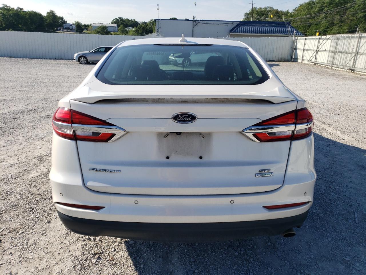 3FA6P0HD8KR196050 2019 Ford Fusion Se