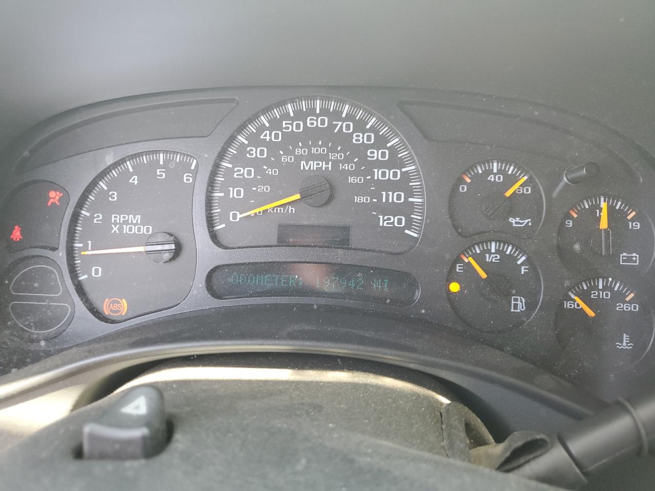 2005 Chevrolet Tahoe C1500 VIN: 1GNEC13T95R166410 Lot: 63360284