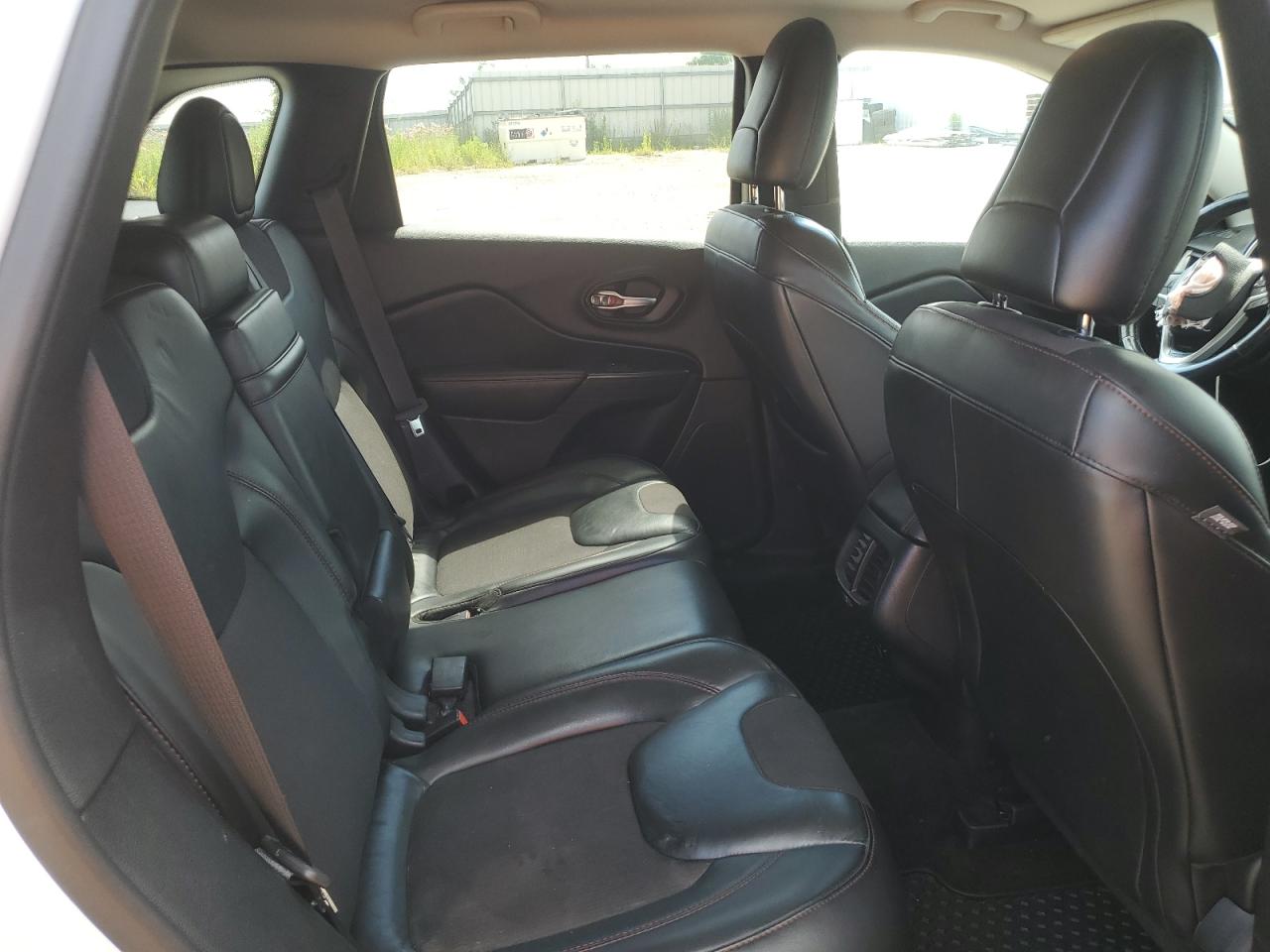 2015 Jeep Cherokee Trailhawk VIN: 1C4PJMBB6FW770162 Lot: 63542204