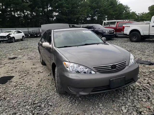 2005 Toyota Camry Le VIN: 4T1BF32K15U609312 Lot: 64639054